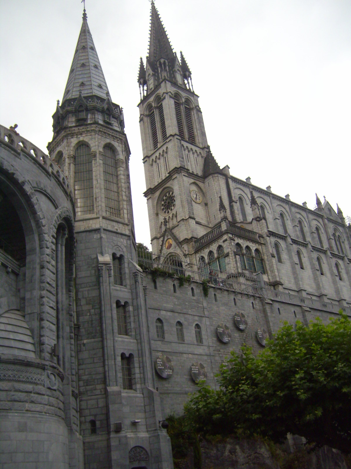 Cathedral of lourdes (france) photo