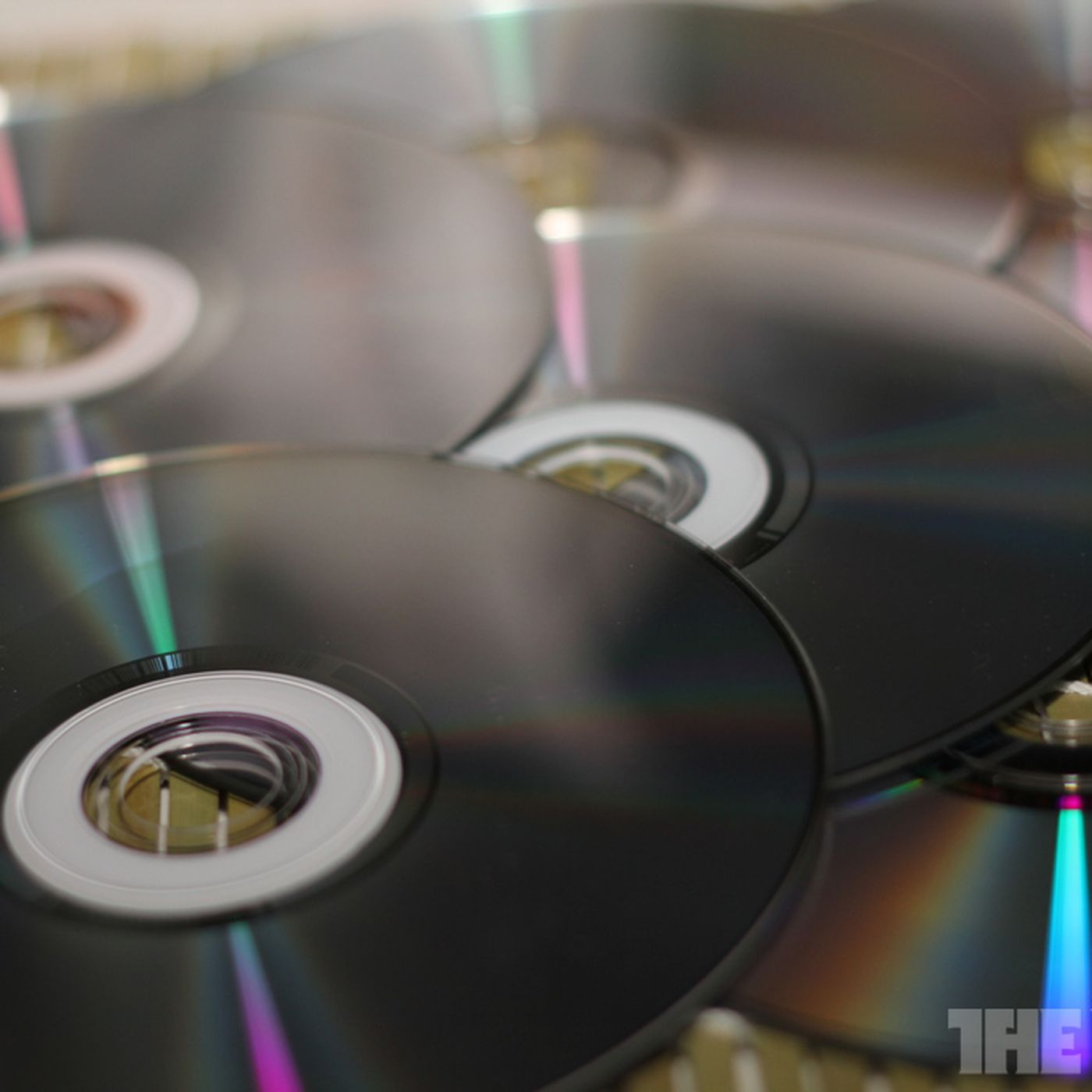 Best Buy will stop selling CDs as digital music revenue continues to ...