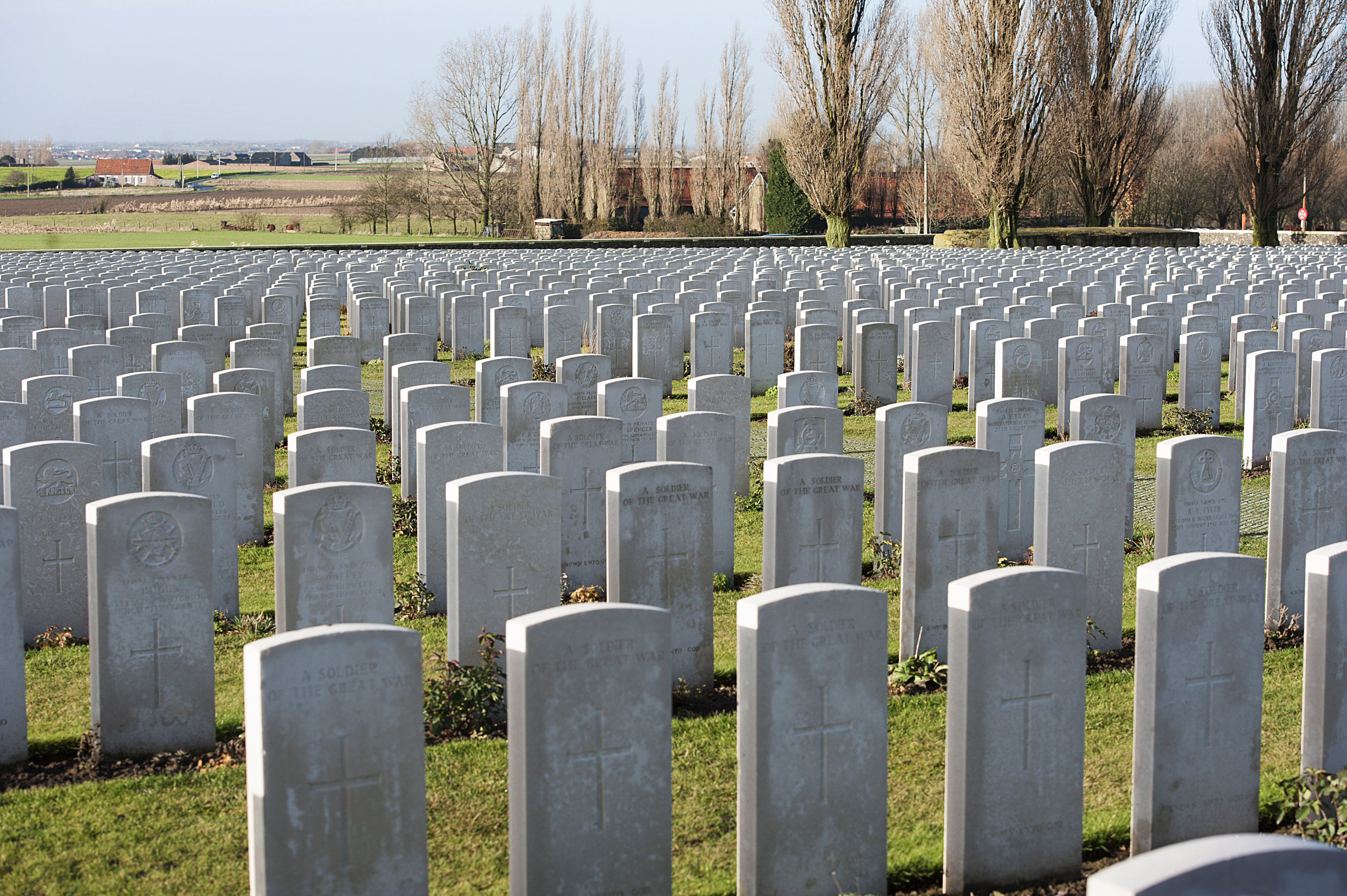 File:War Graves at Tyne Cot Cemetary, Belgium MOD 45156481.jpg ...