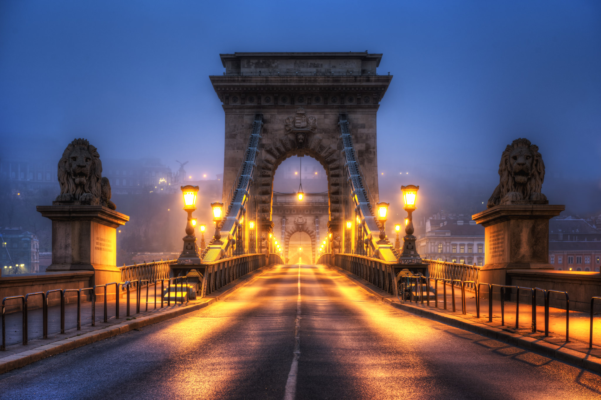 Széchenyi Chain Bridge | Budapest, Hungary - Sumfinity