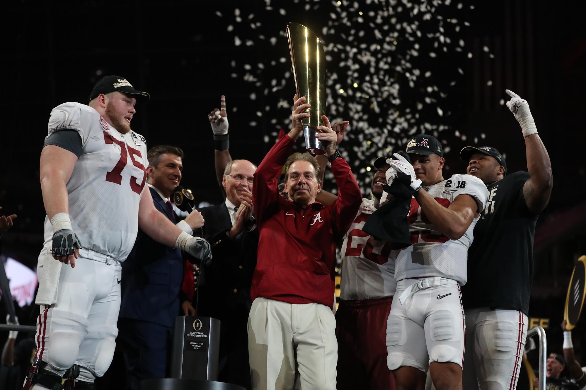 Alabama Football Wins 2018 National Championship in Overtime ...