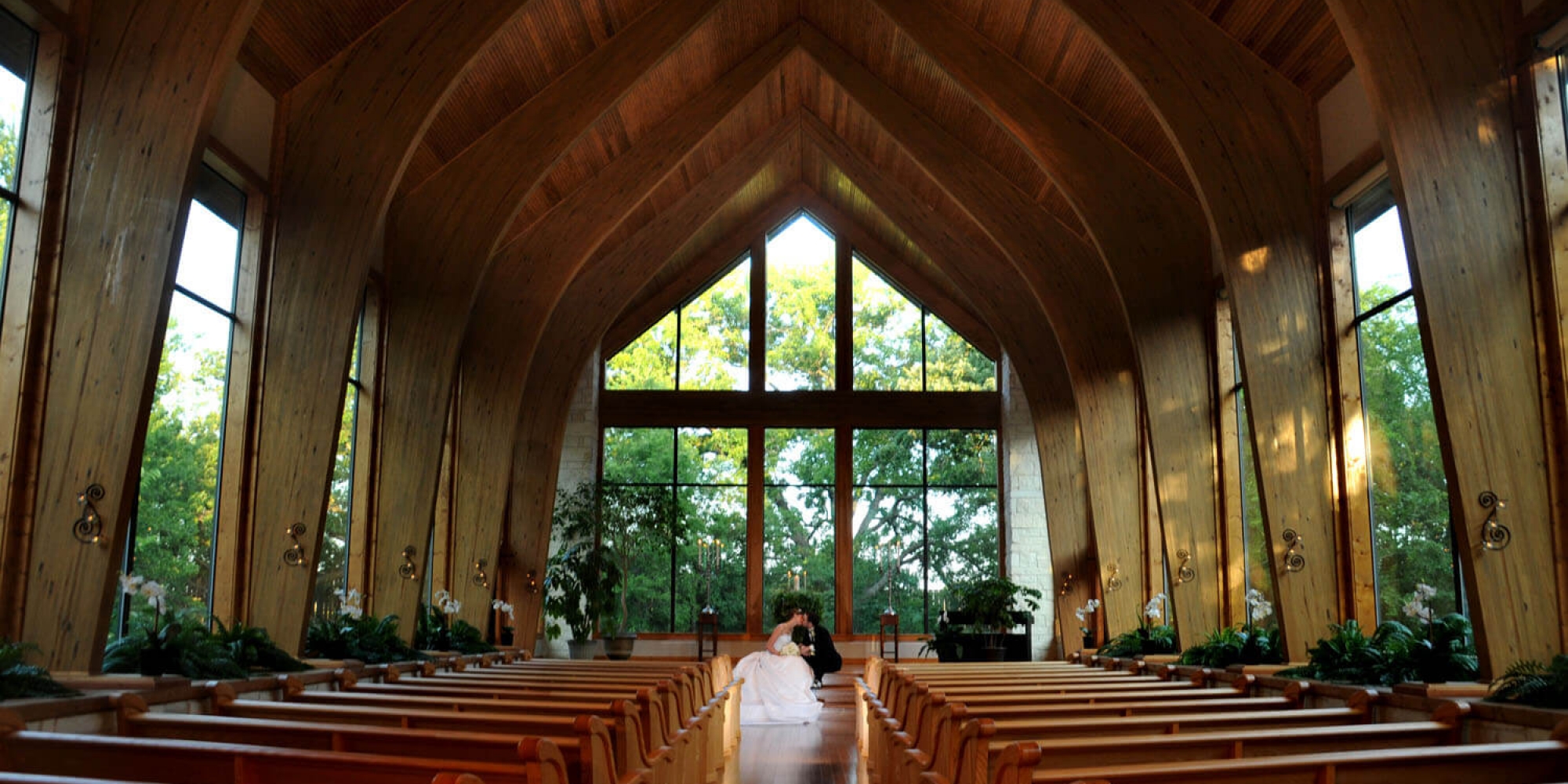 Thunderbird Chapel | Outdoor beauty without the worries!