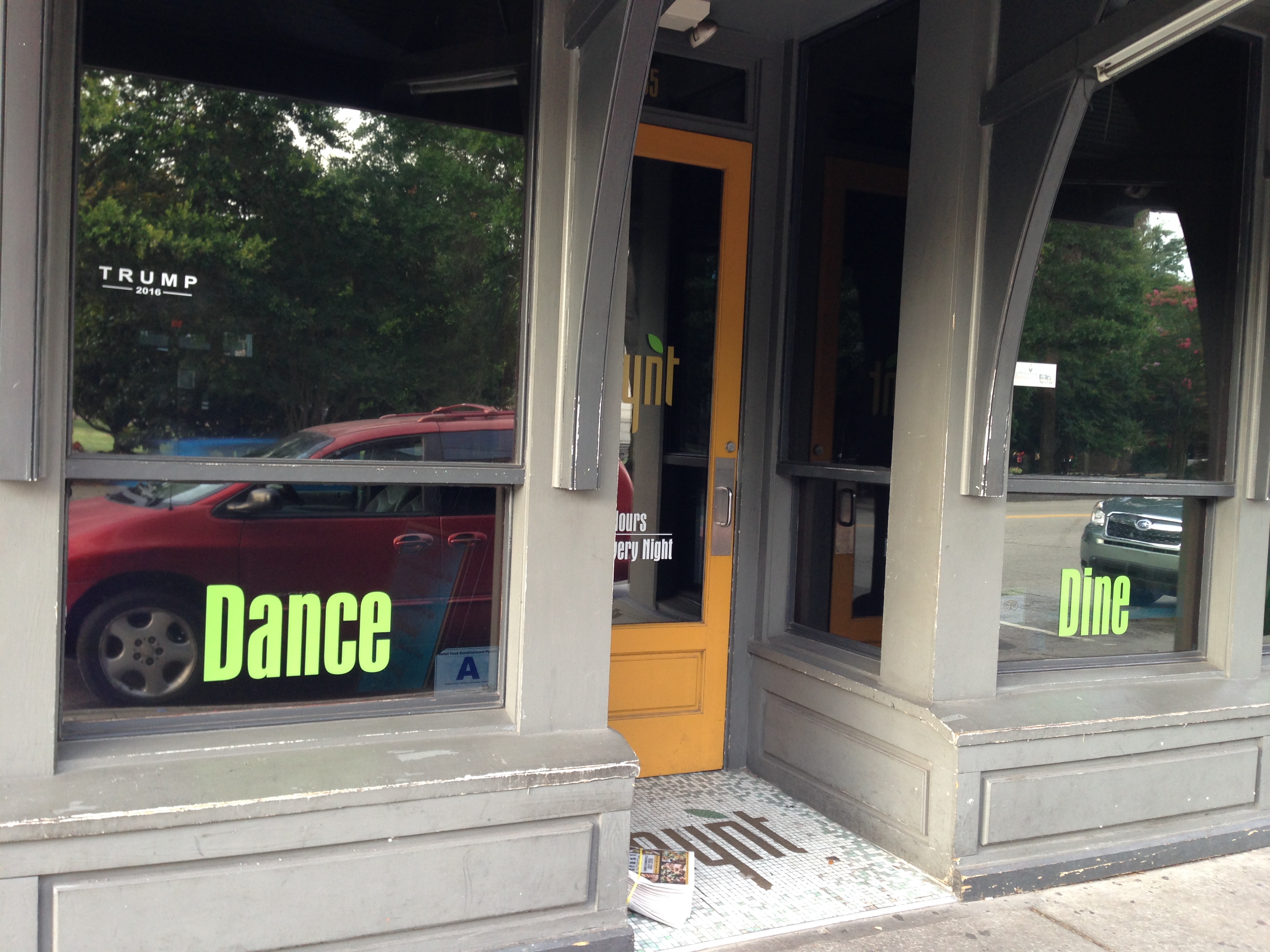 Charleston, South Carolina, Club, Dance, Dine, Political, HQ Photo