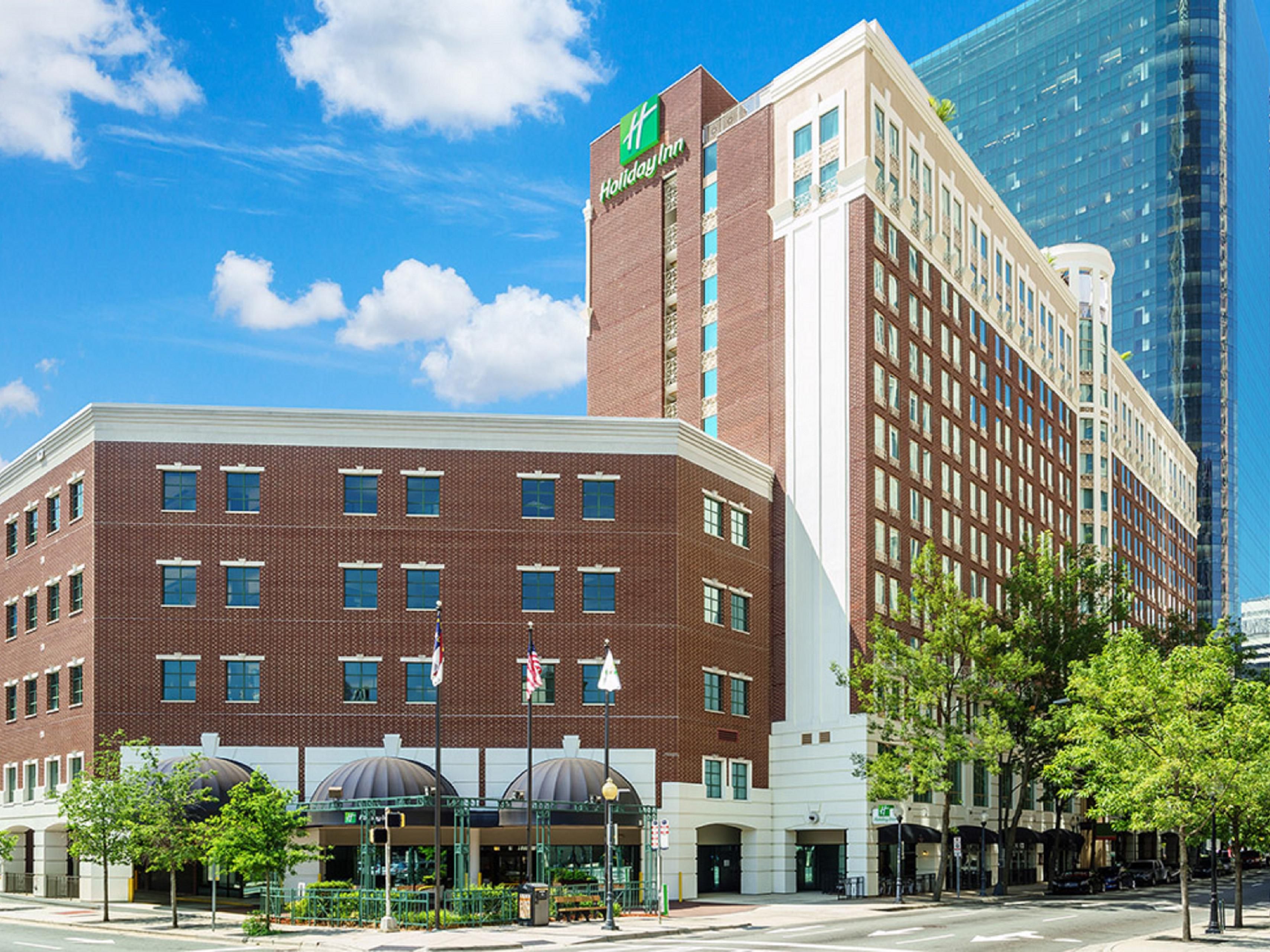 Hotel Specials for Holiday Inn Charlotte-Center City