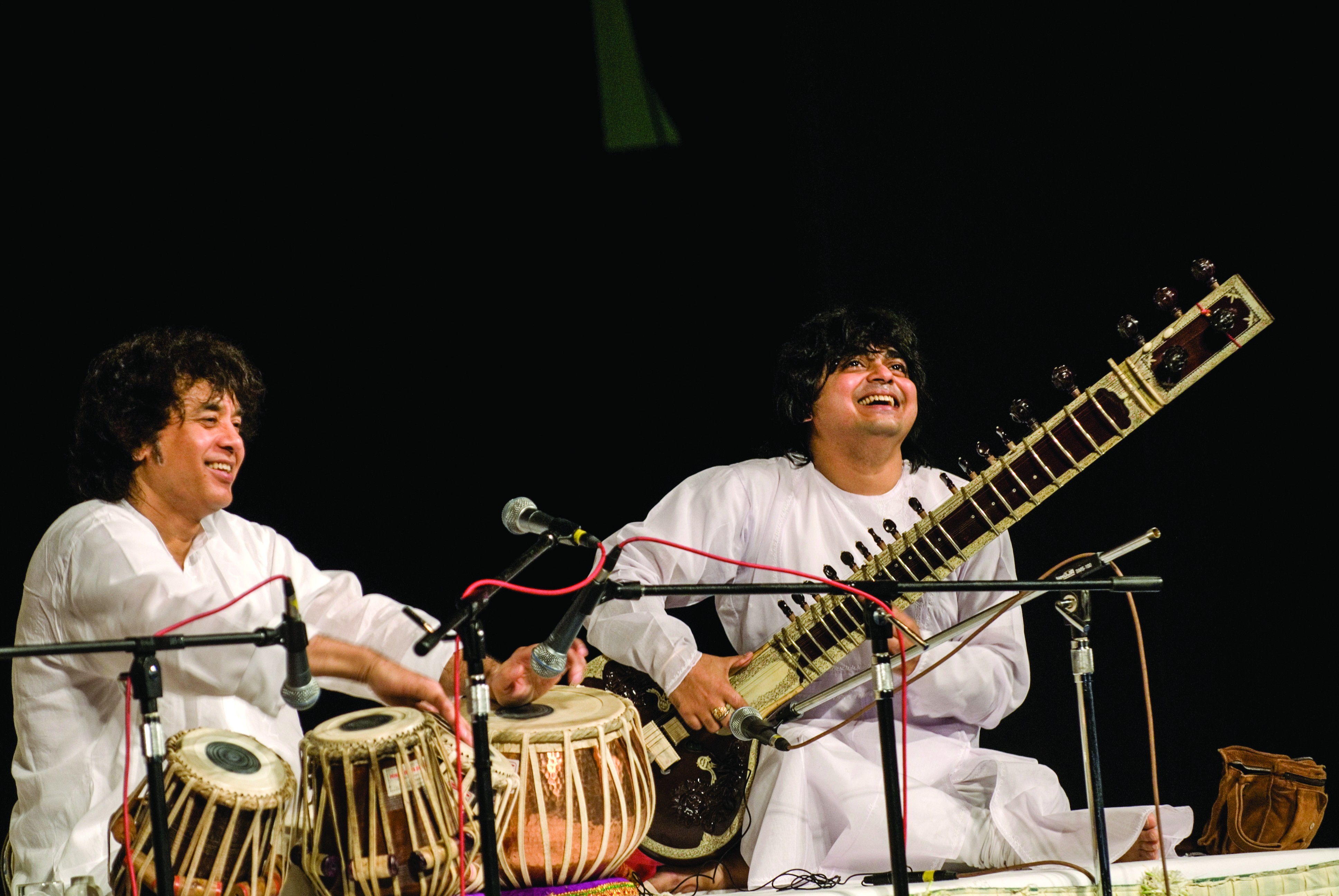 Hussain and sitarist Niladri Kumar perform in Charlotte | Features ...