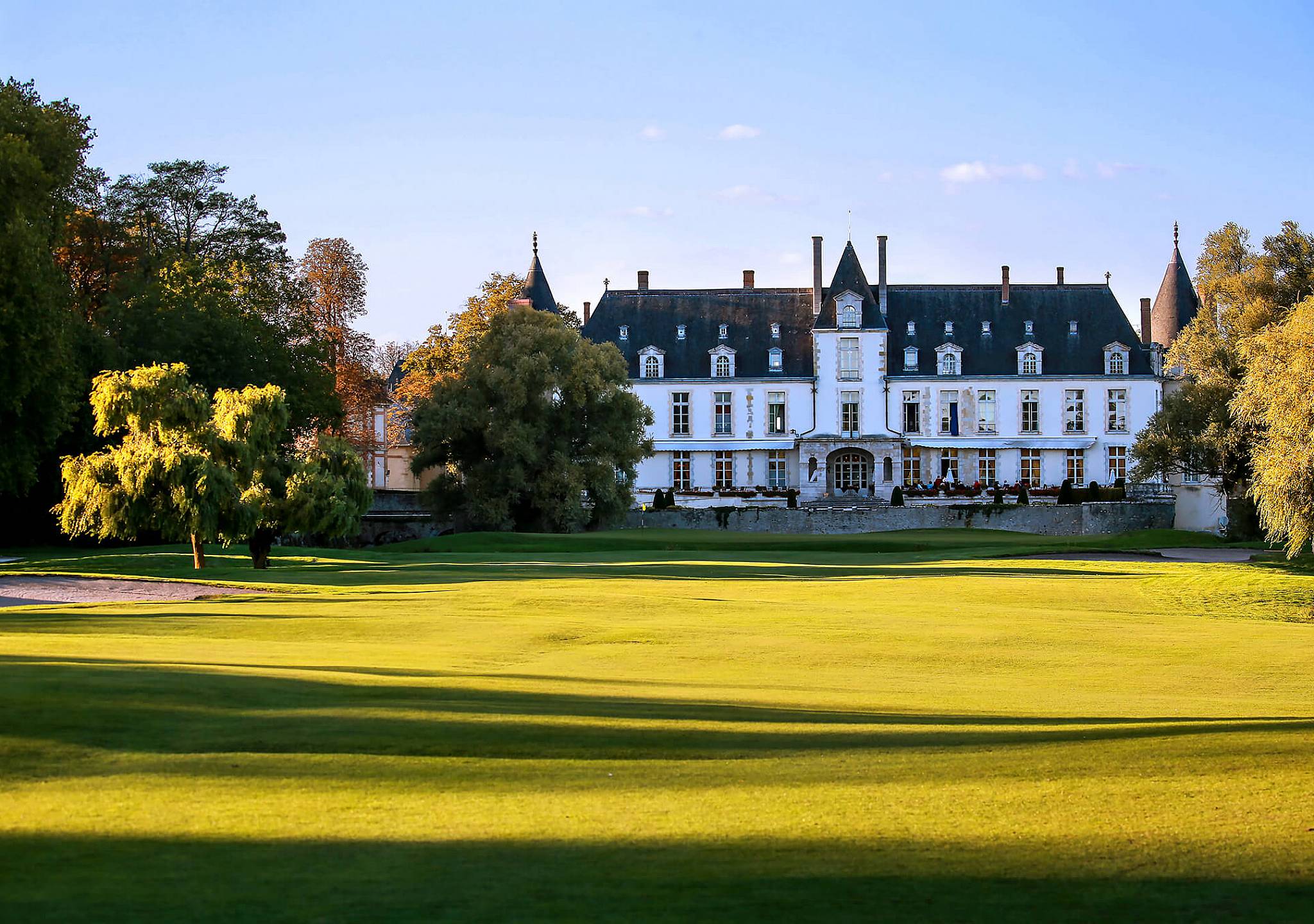 Château Golf & SPA d'Augerville - Official Website Luxury 5 star ...