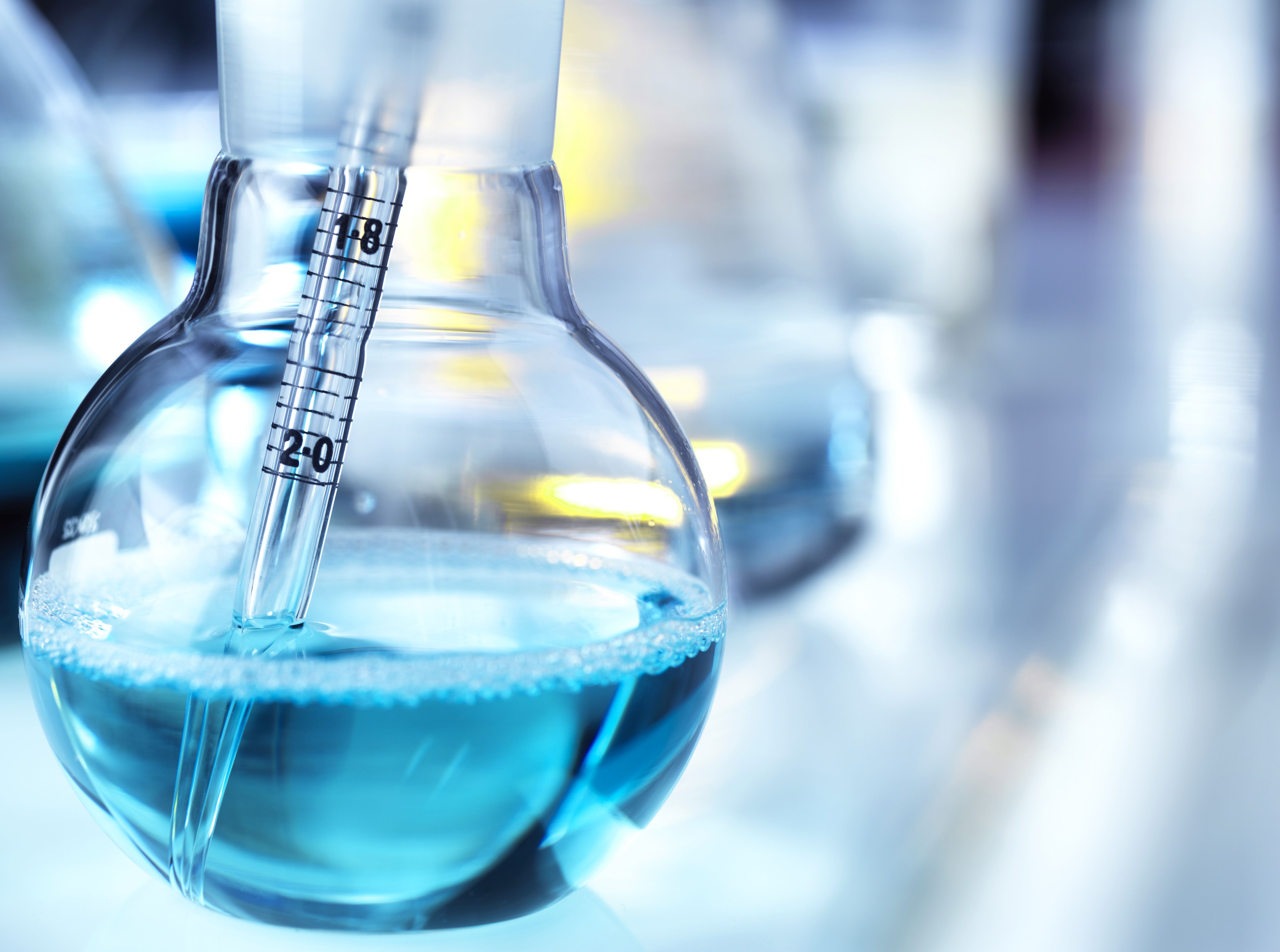 m or M? Difference Between Molarity and Molality