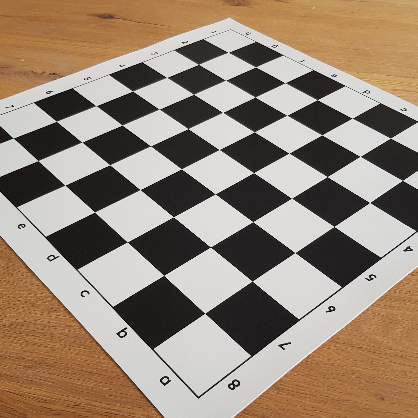 Black and white Paco Ŝako set + roll-up chessboard - PACO SAKO