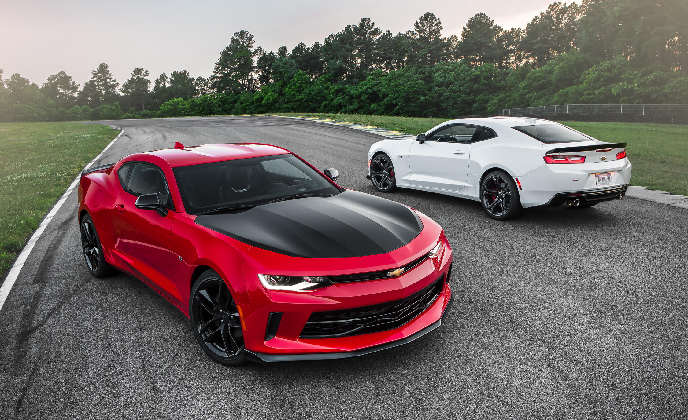 2017 Chevrolet Camaro V-6 1LE First Drive | Review | Car and Driver