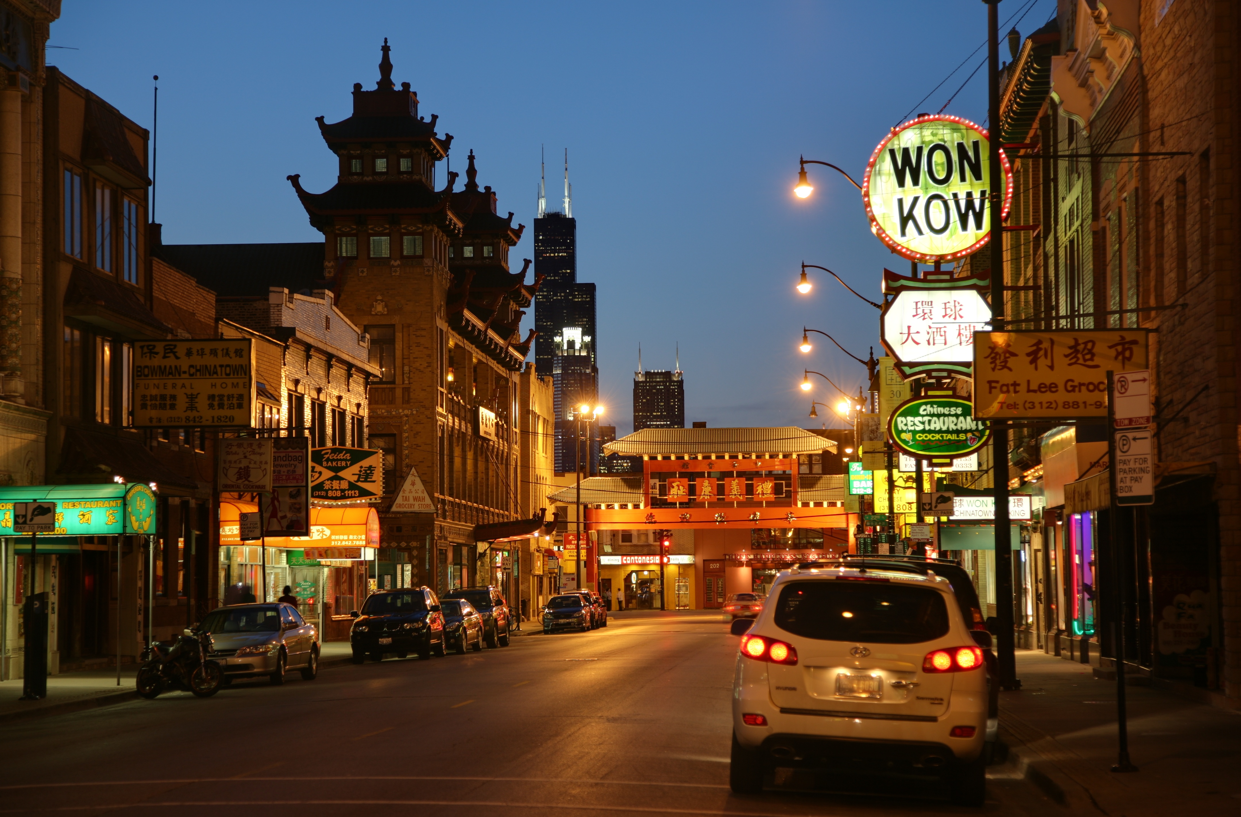 File:Chicago Chinatown night.jpg - Wikimedia Commons