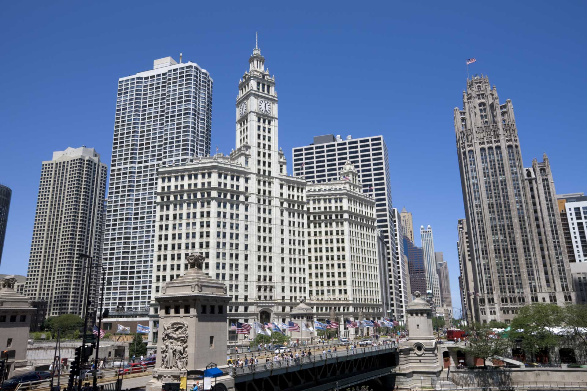 Chicago Tours - Sightseeing Cruises and Excursions