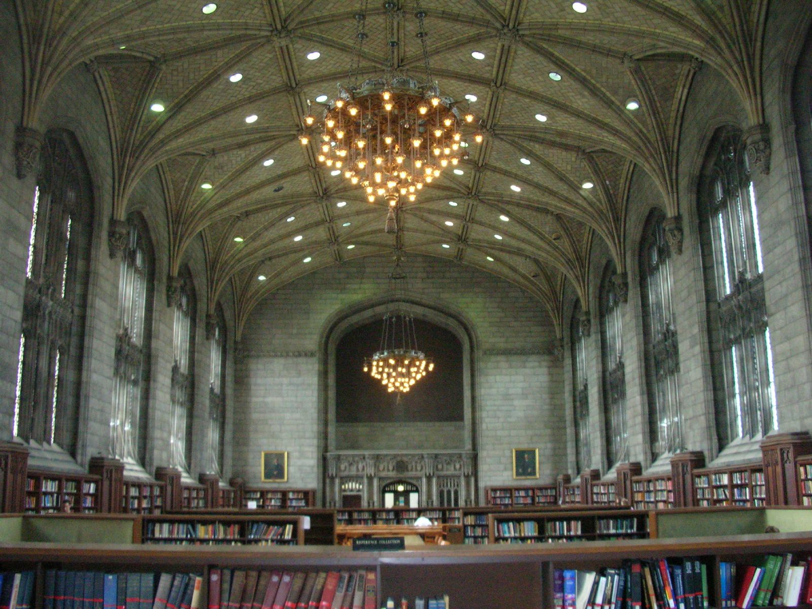 File:Harper Library, interior, University of Chicago.jpg - Wikimedia ...