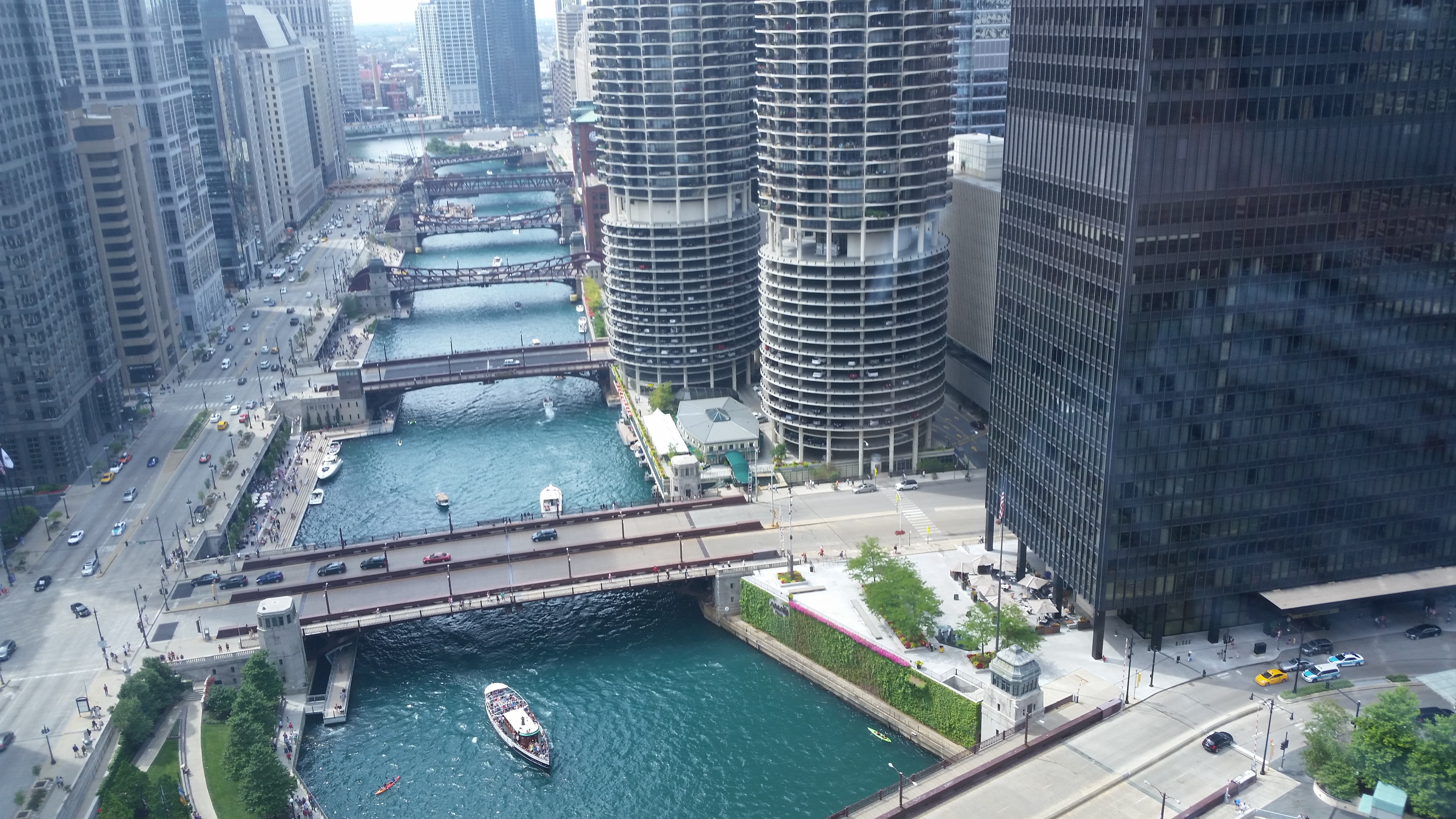 File:Chicago River 6.jpg - Wikimedia Commons