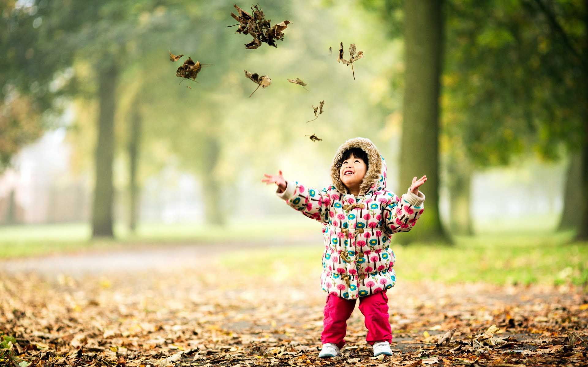 Child Happy Autumn Leaves Wallpaper | HD Cute Wallpapers for Mobile ...