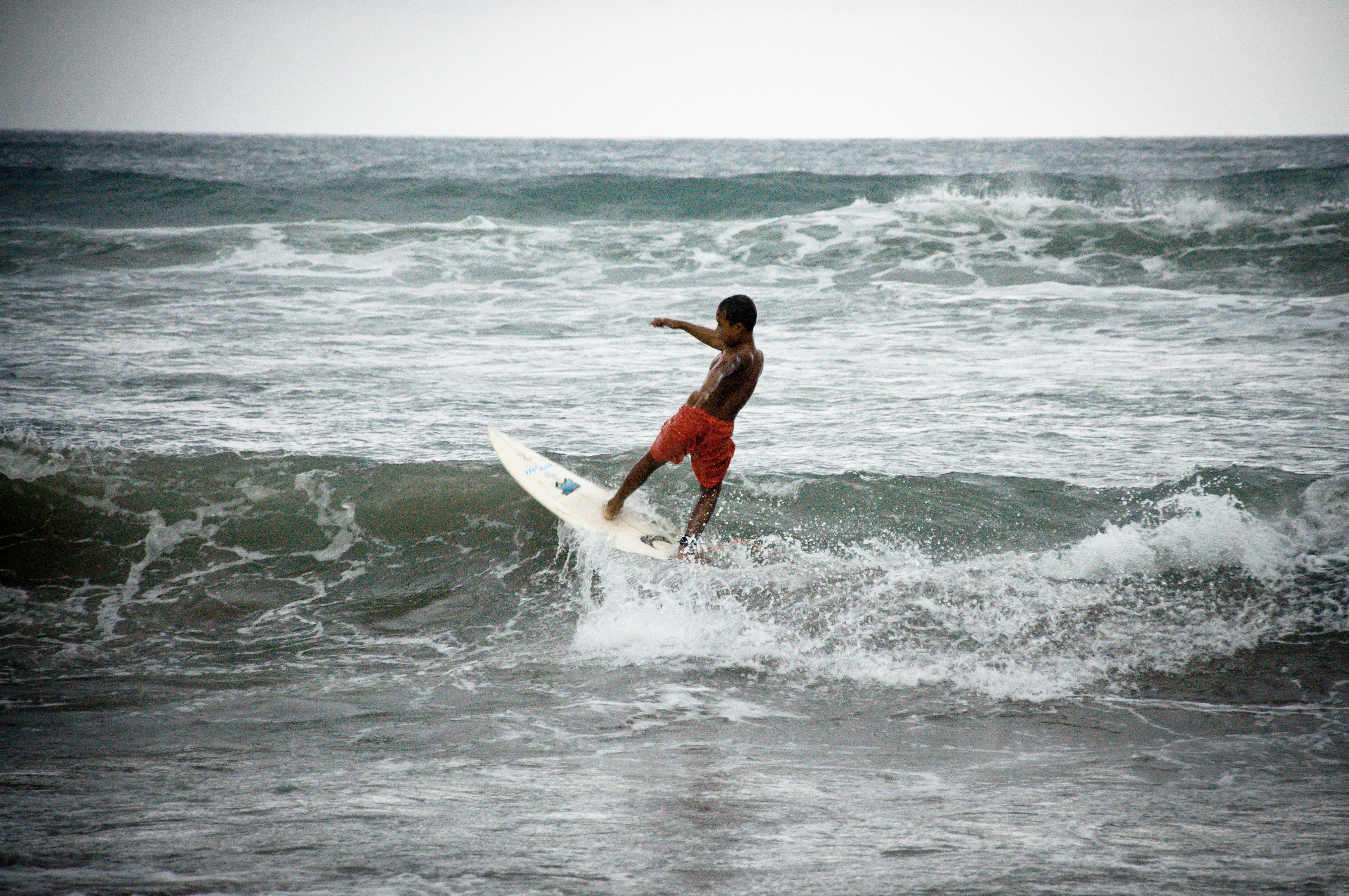 Child surfing, Boy, Sun, Sea, Shorts, HQ Photo