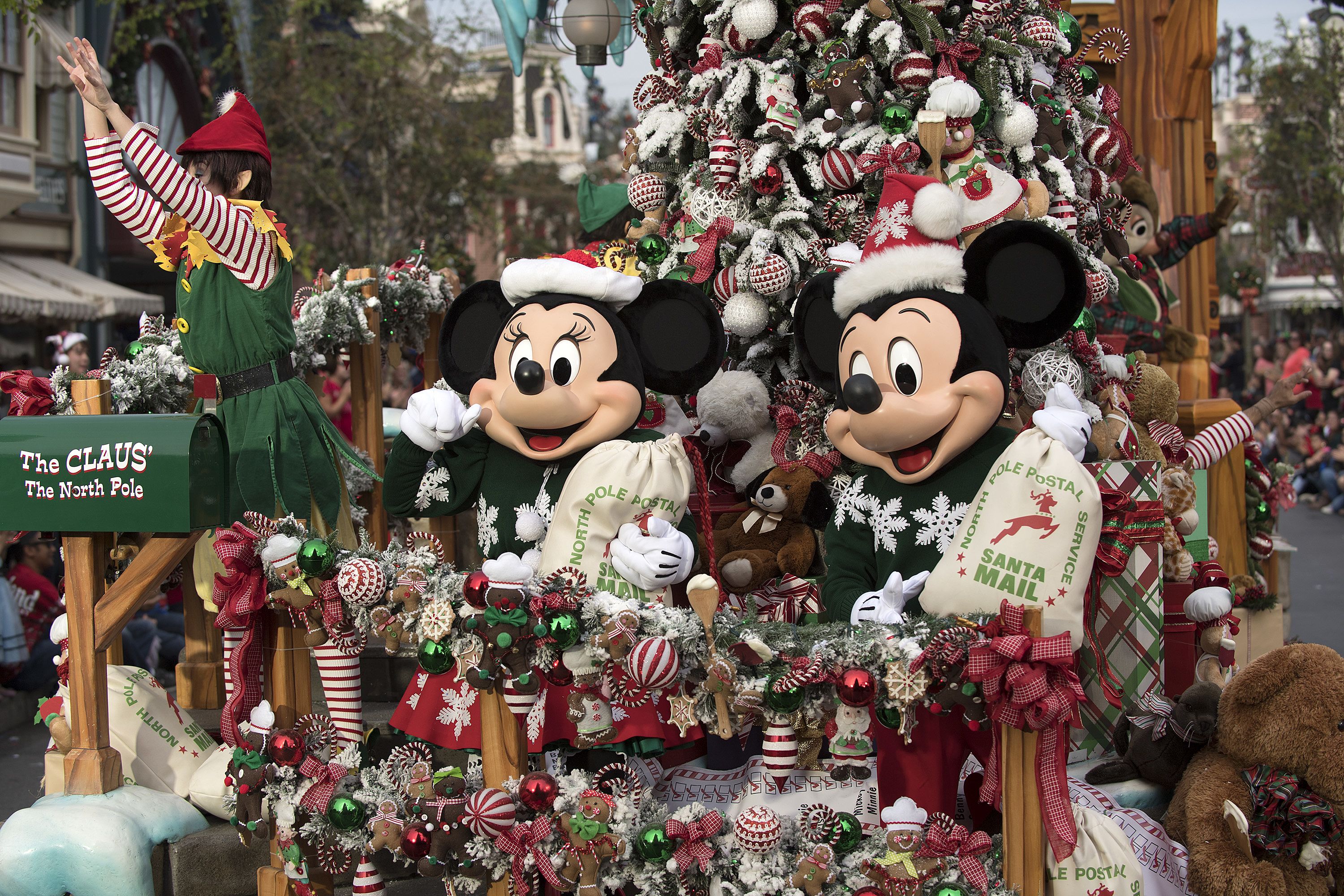 How to watch the 2017 Disney Parks Magical Christmas Celebration on ABC