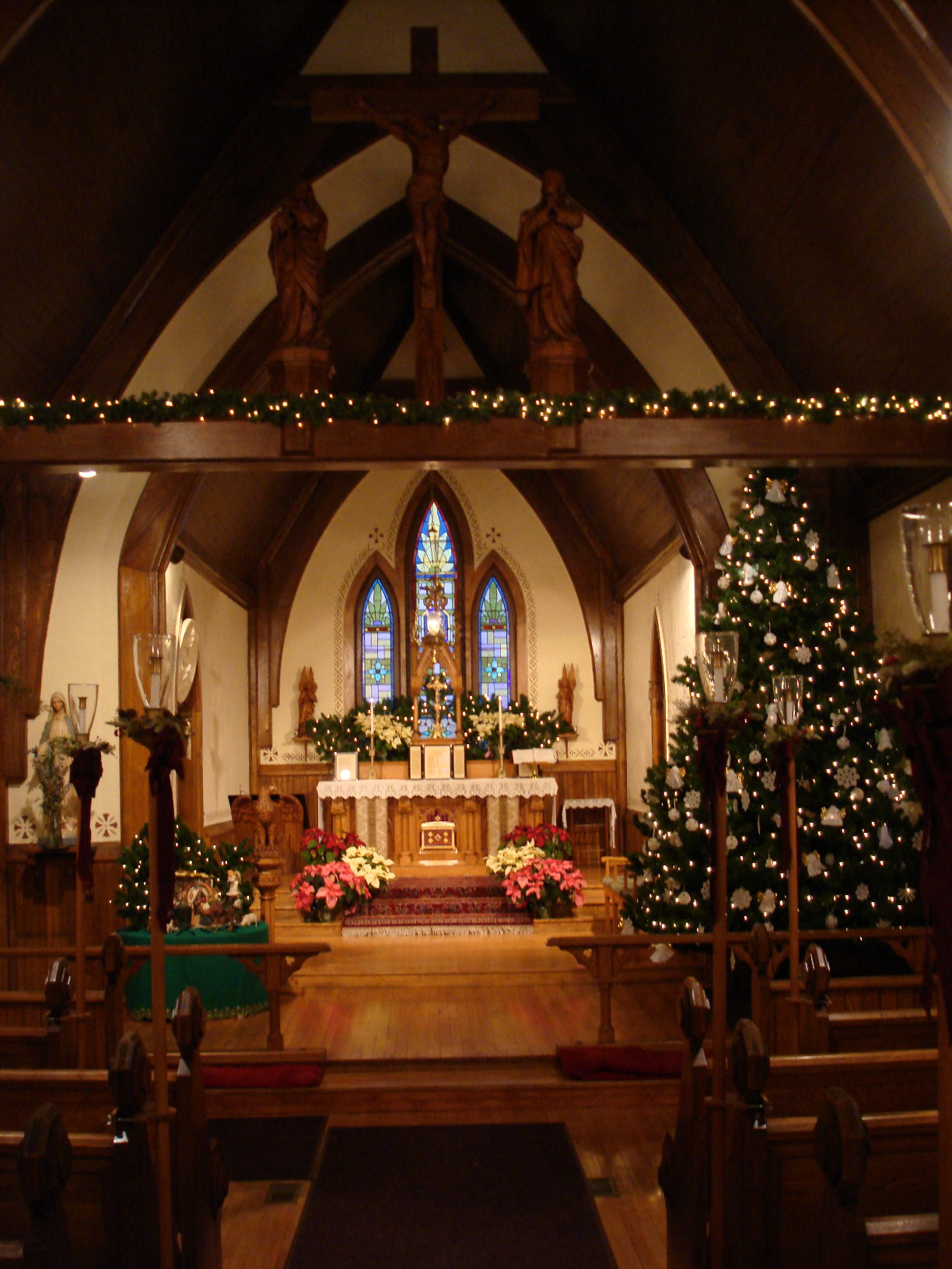 File:St Agnes Church, Algoma WI, interior at Christmas.jpg - Wikipedia