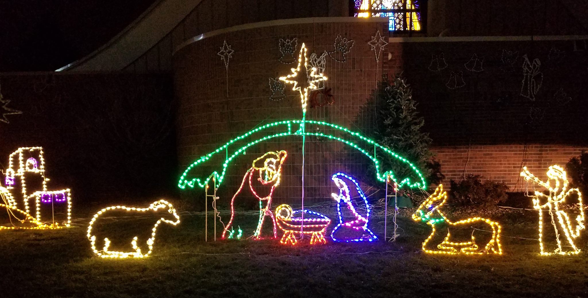 Christ Lutheran Church - Christmas Lights