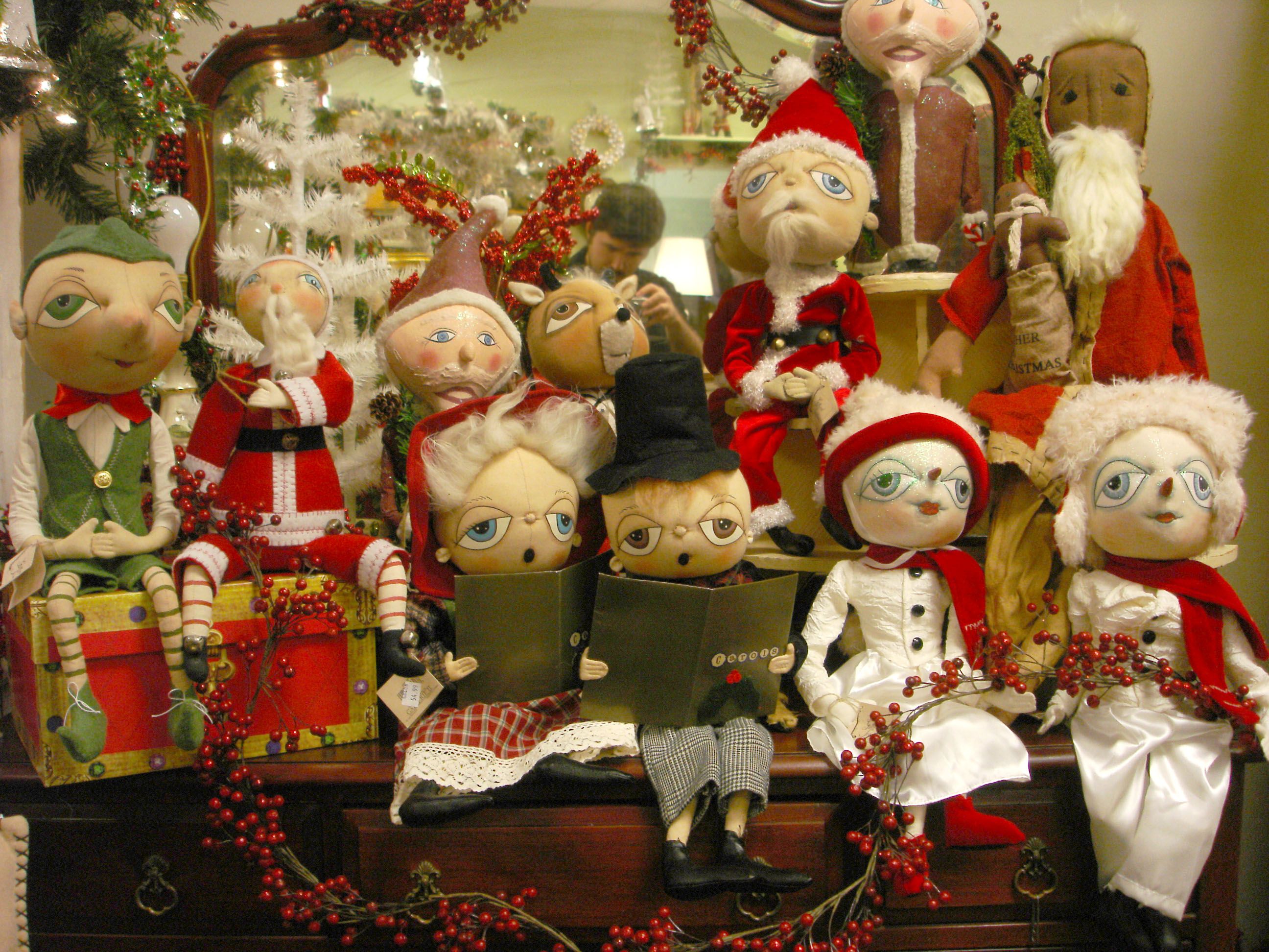 Joe Spencer's Christmas dolls are SOOOO popular! Joe names them all ...