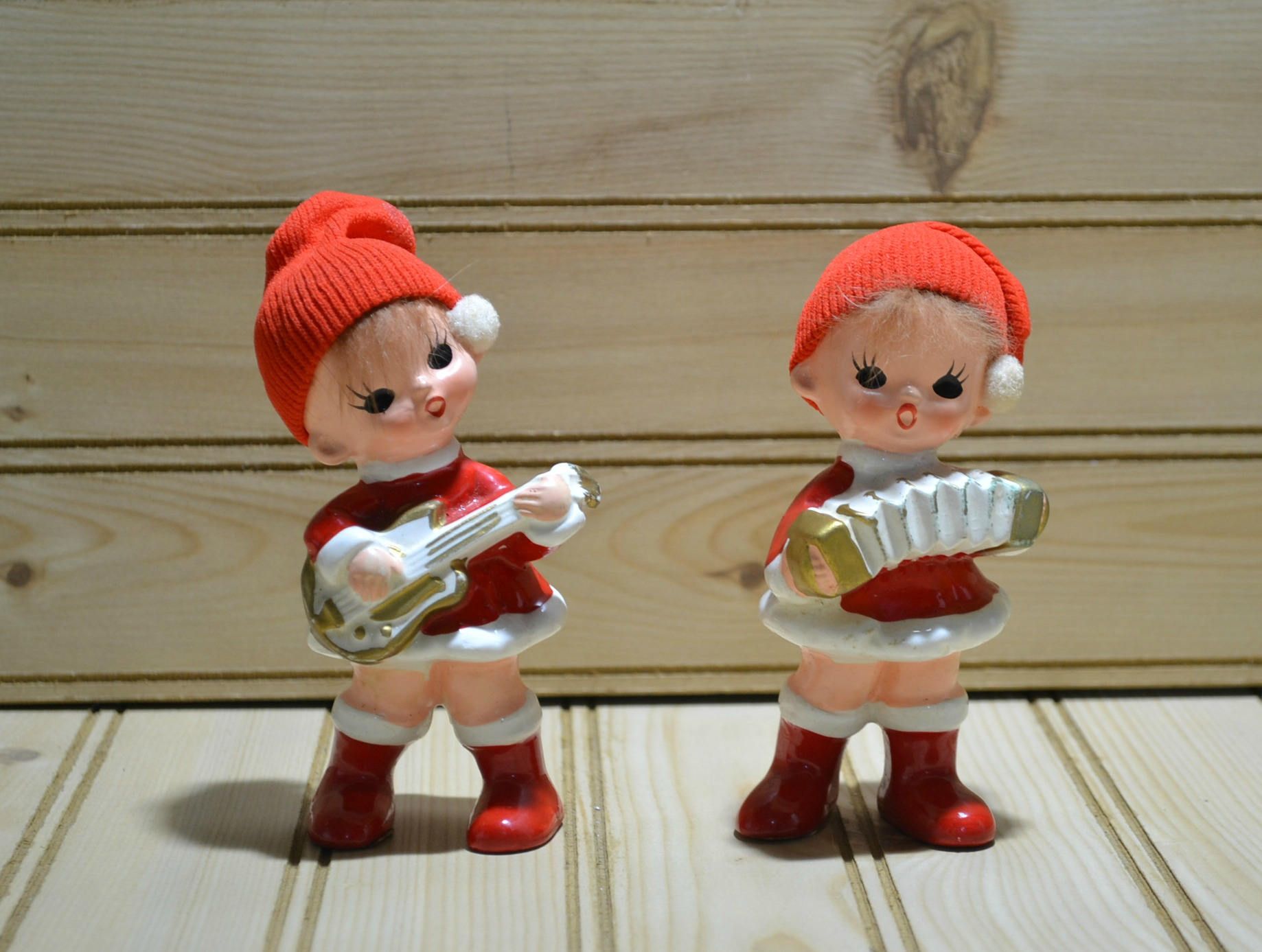 Vintage ARDCO Musical Girl Carolers Figurines Red White Guitar ...