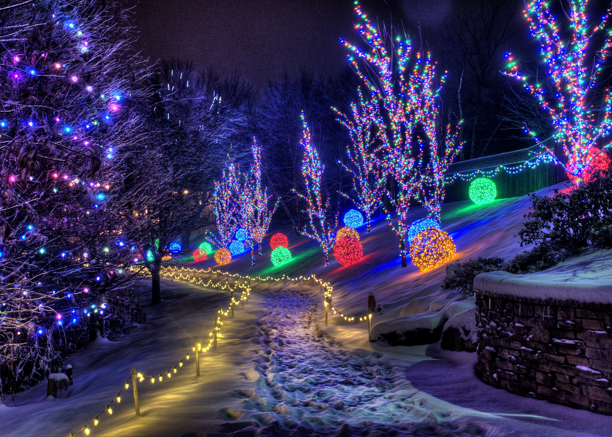 Christmas Town Is A Winter Walk In Kentucky That Will Positively ...