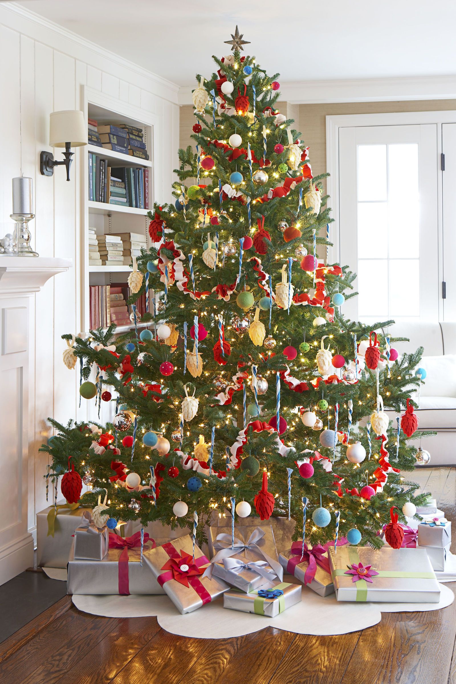 Christmas tree decoration photo