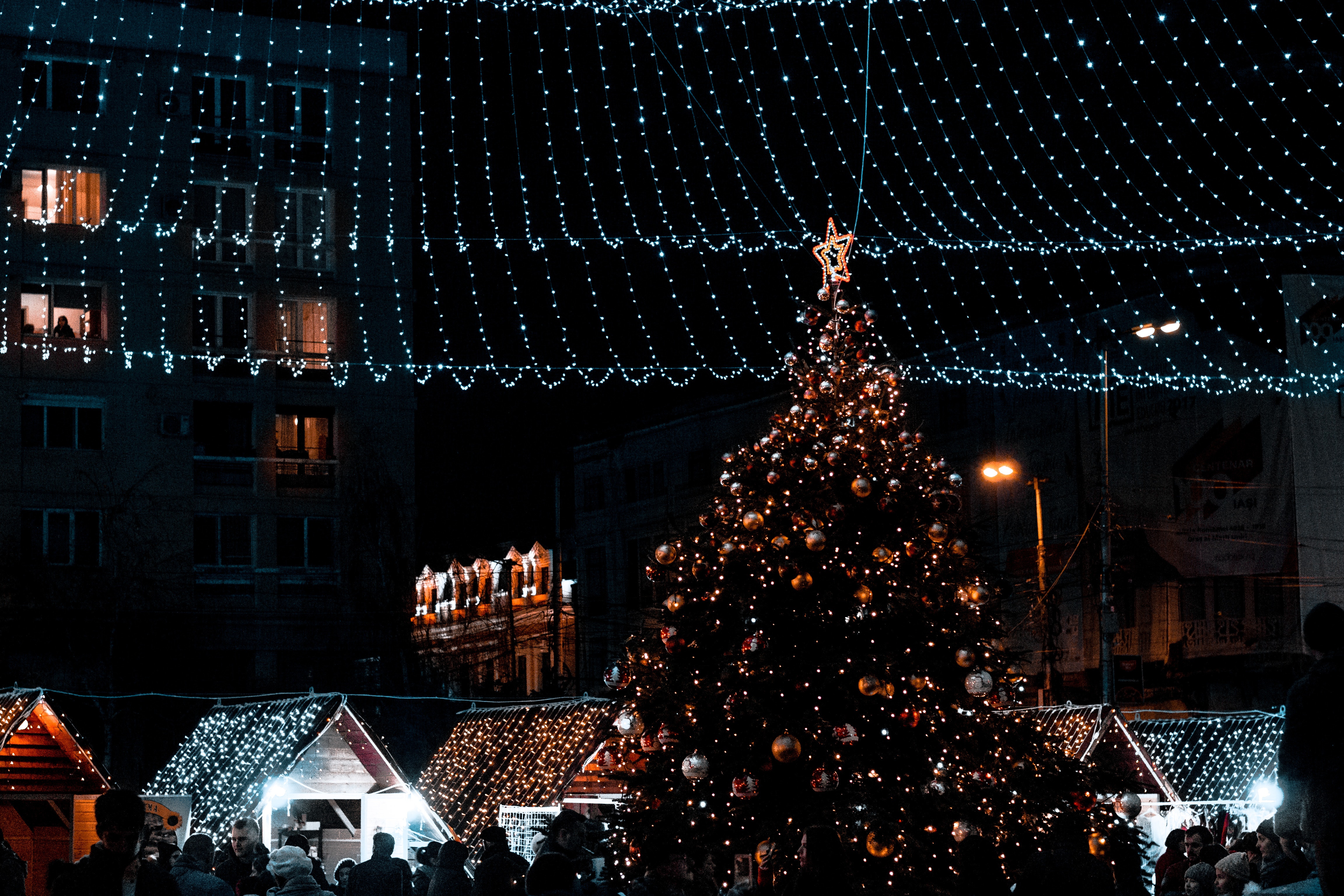 Christmas Tree With Decorations during Nighttime, Buildings, Festival, People, Night lights, HQ Photo