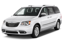 2015 Chrysler Town & Country Reviews and Rating | Motor Trend