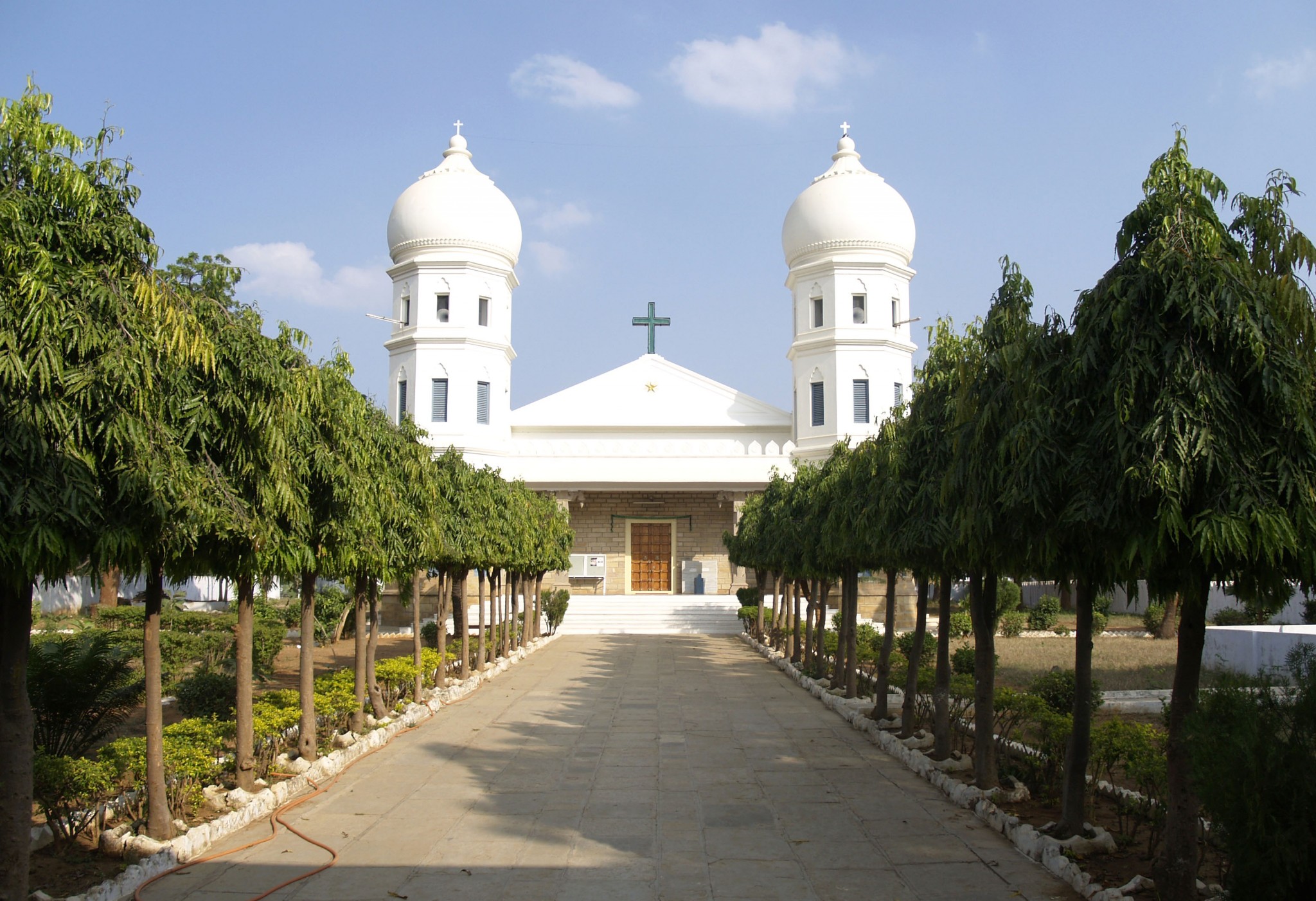 In PICTURES: 33 Most Stunning Churches of India - The Better India