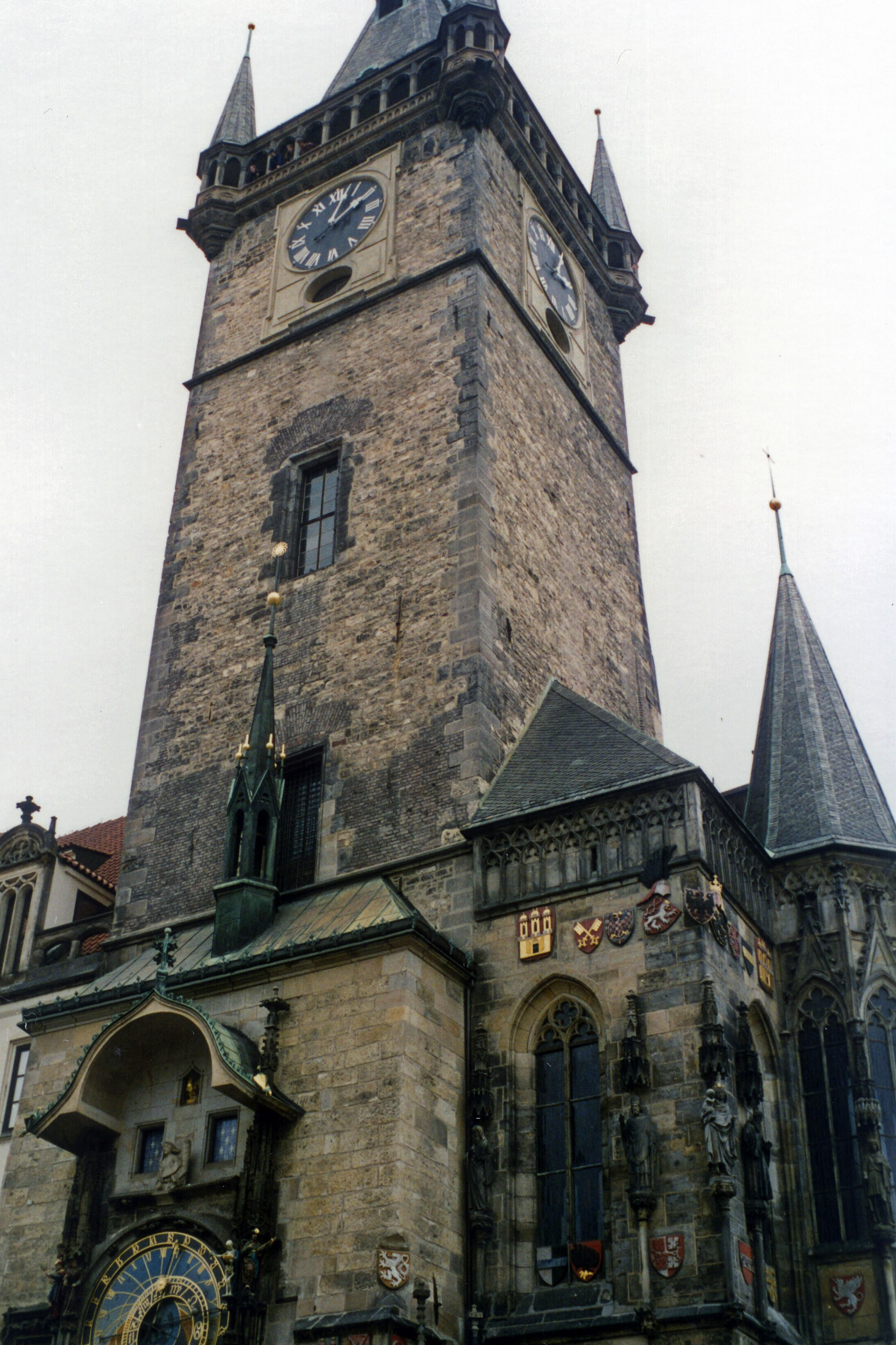 File:Prague church.jpg - Wikimedia Commons