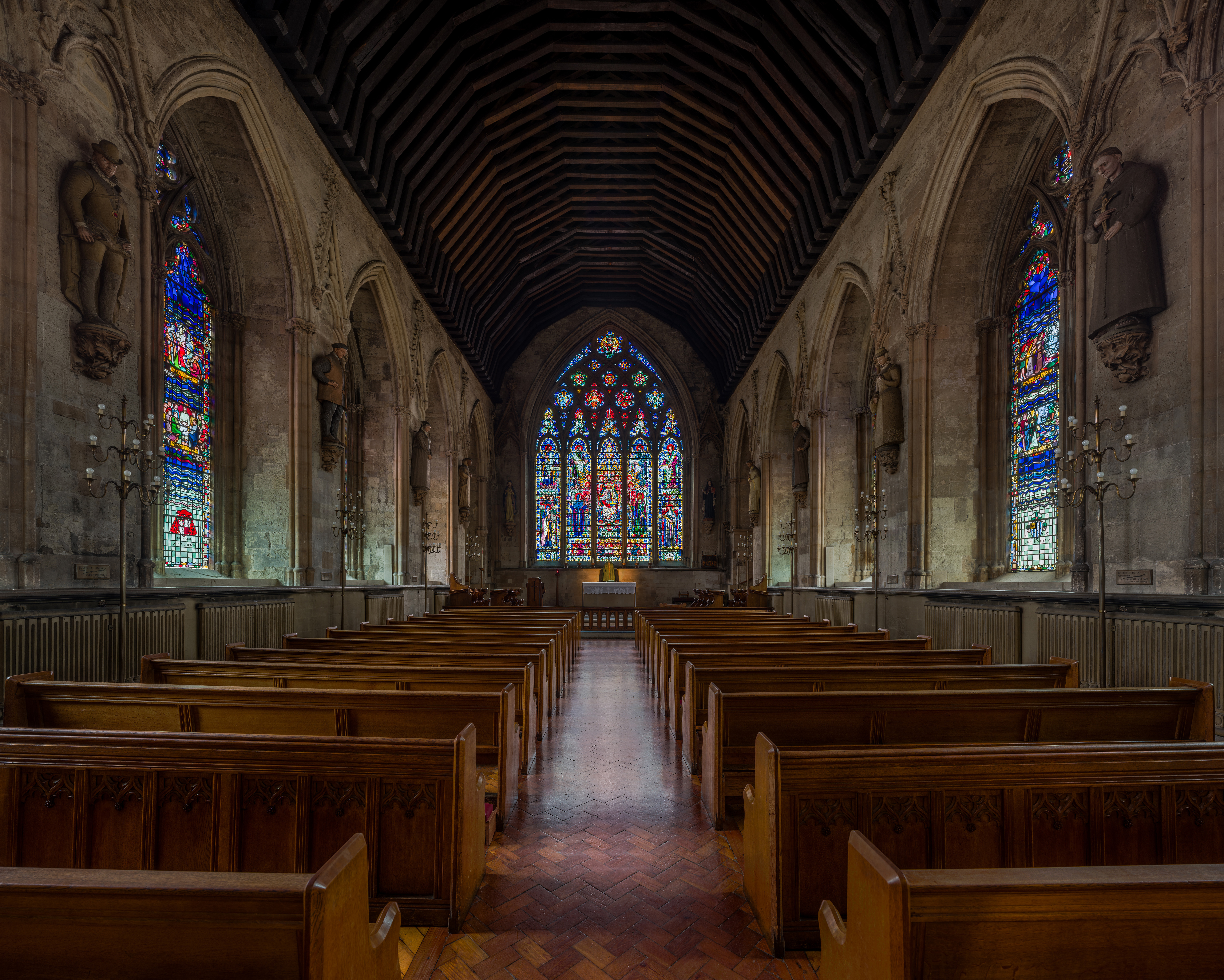 File:St Etheldreda's Church Interior, London, UK - Diliff.jpg ...