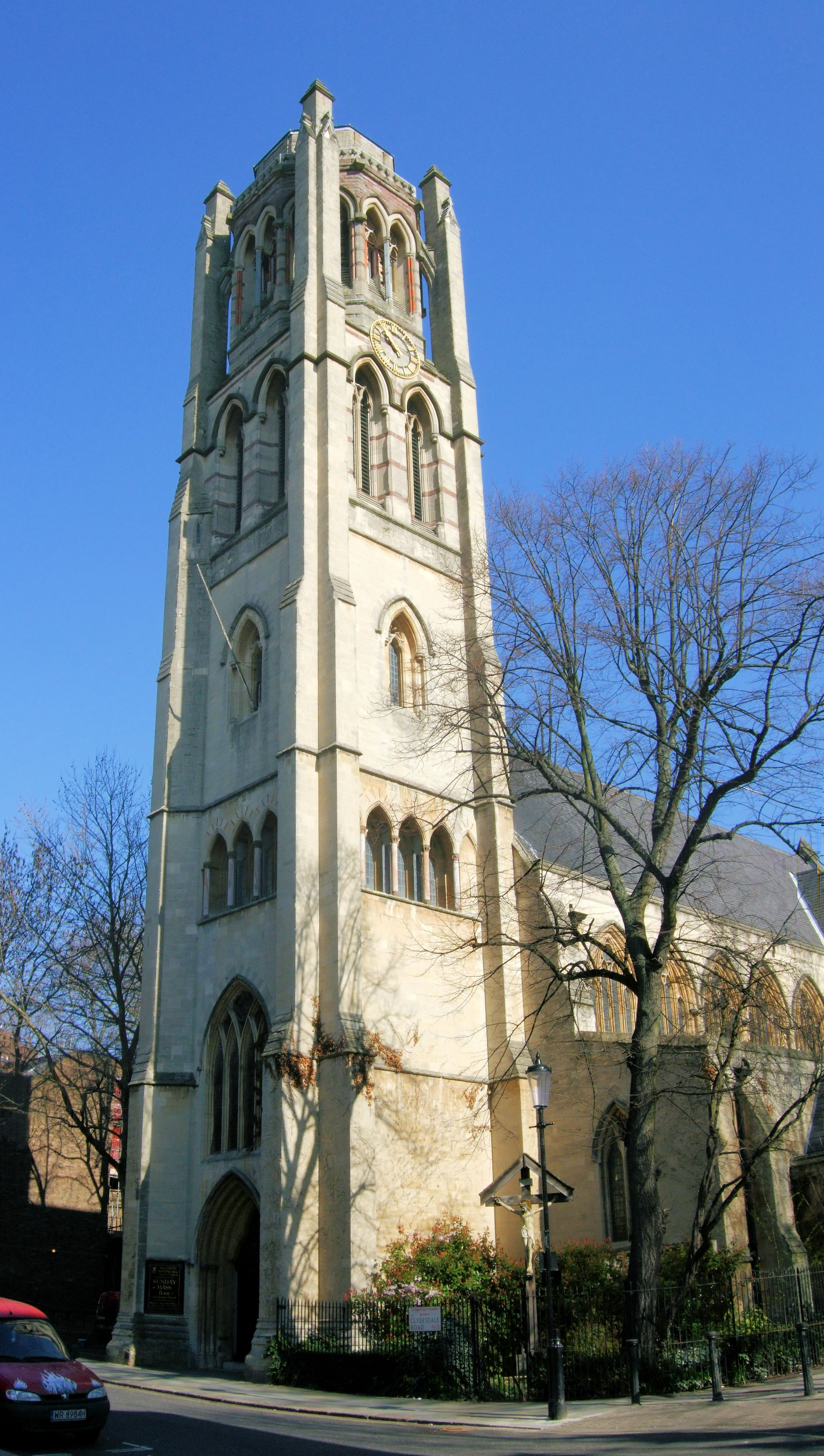 File:All Saints Church Tower, Notting Hill - London.jpg - Wikimedia ...