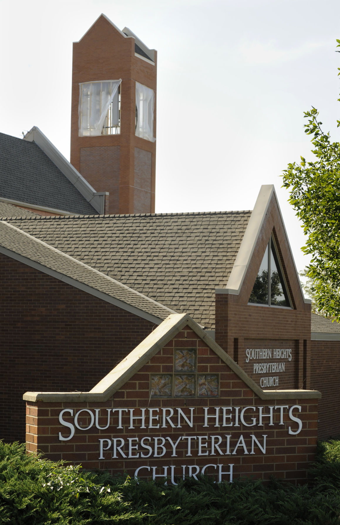 One church gets bell tower; another gets neighbors' complaints over ...