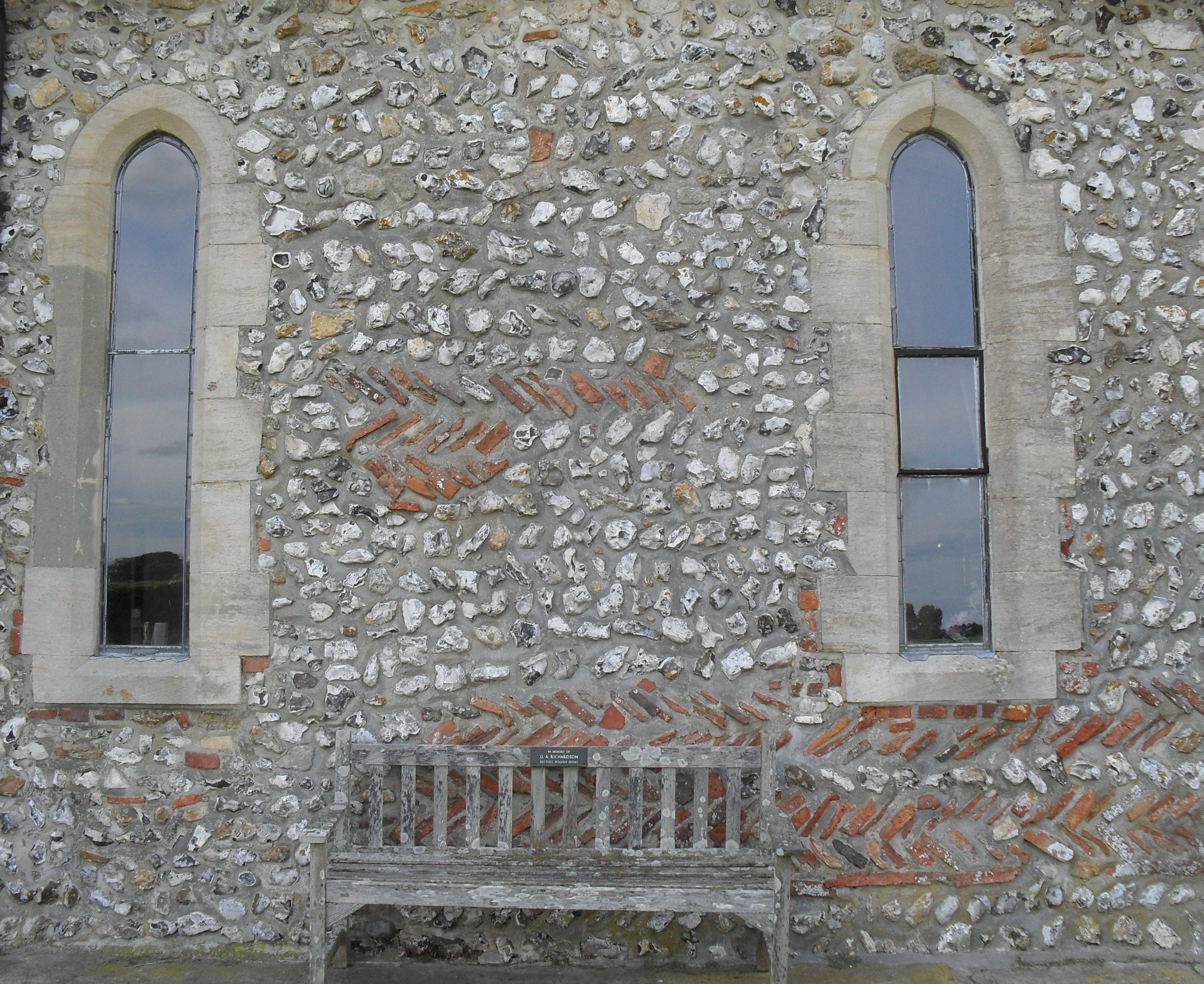 File:St George's Church, Eastergate (Herringbone Brickwork).JPG ...
