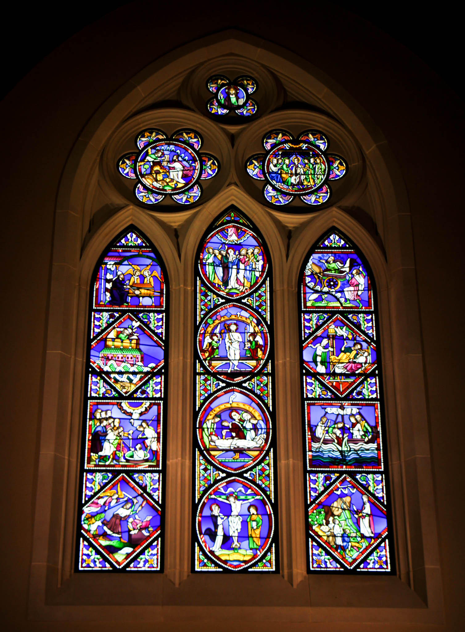 Here Are 5 Fascinating Things About The New Stained Glass Window At ...