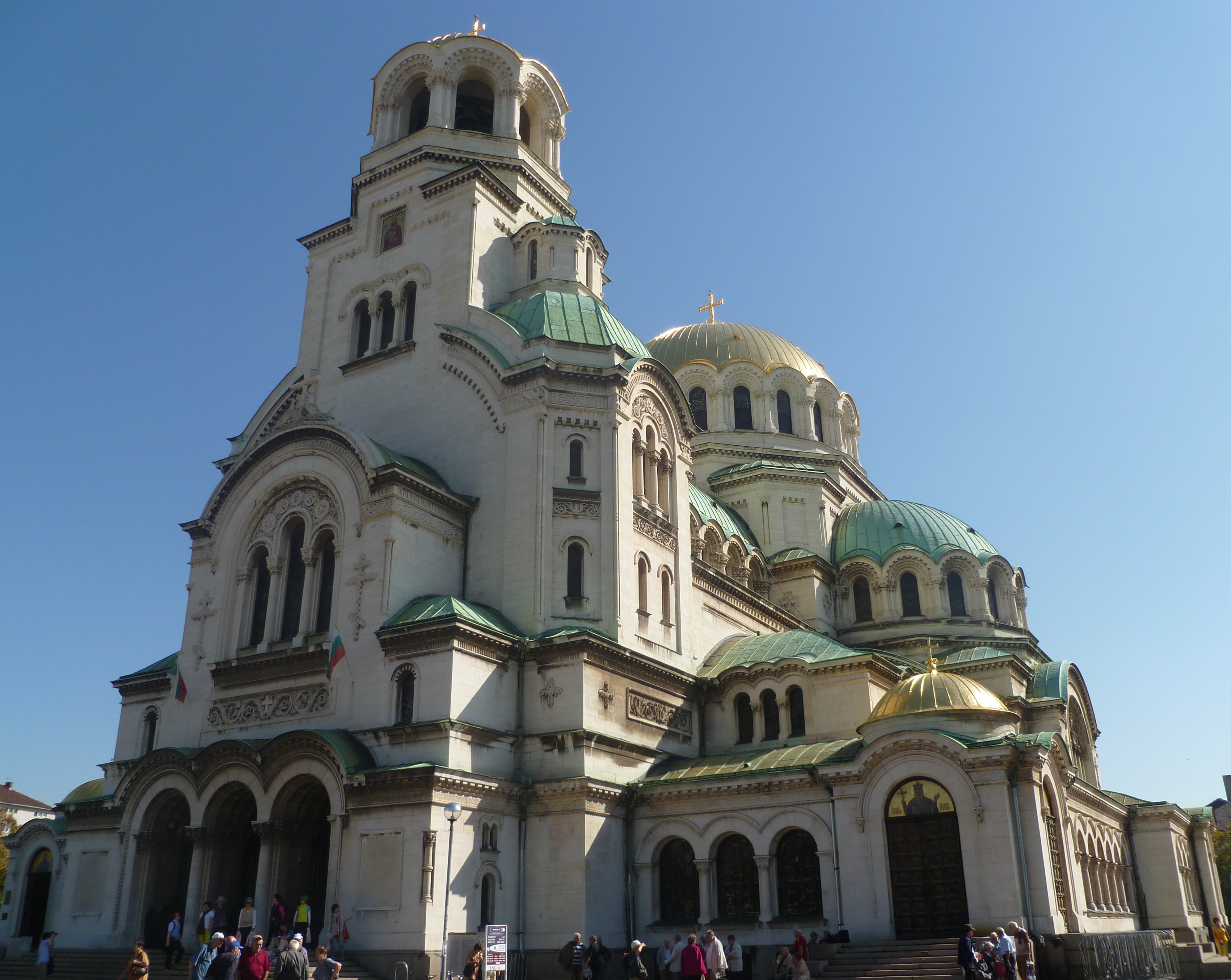 Sofia city hall bans parking around Parliament, cathedral | The ...