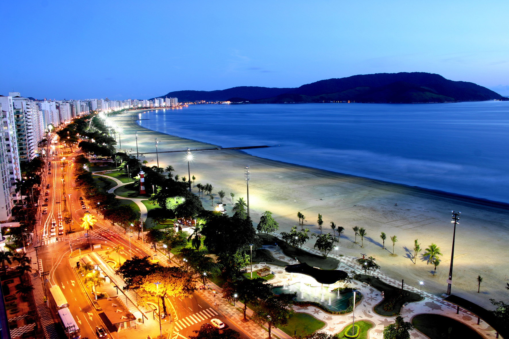 Какая зима в бразилии. Сантос пляж Бразилия. Сан-Пауло город Бразилия. Сантус город. Пляжи Сан Паоло.