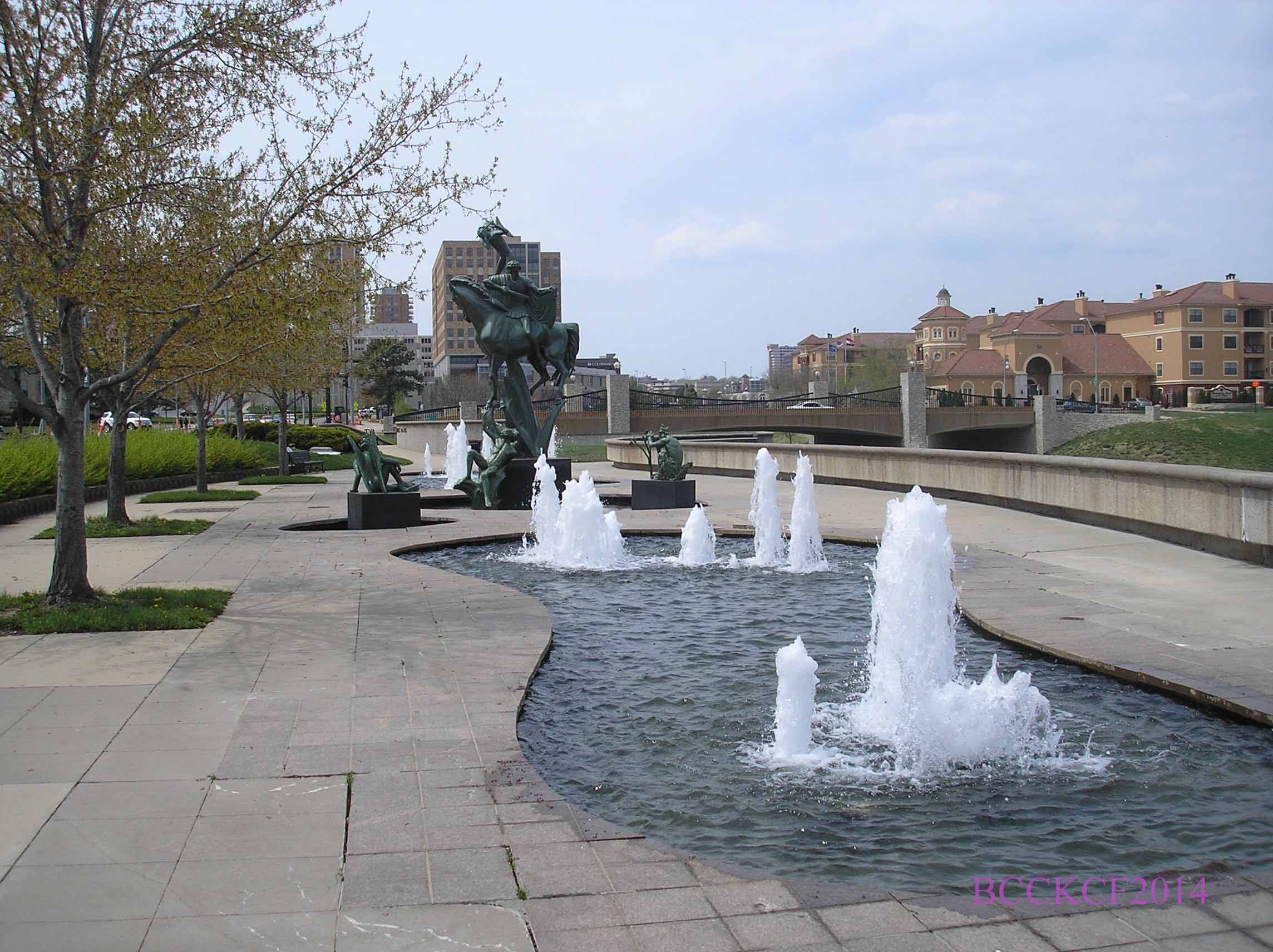 William Volker Memorial Fountain | Hunting Fountains in Kansas City