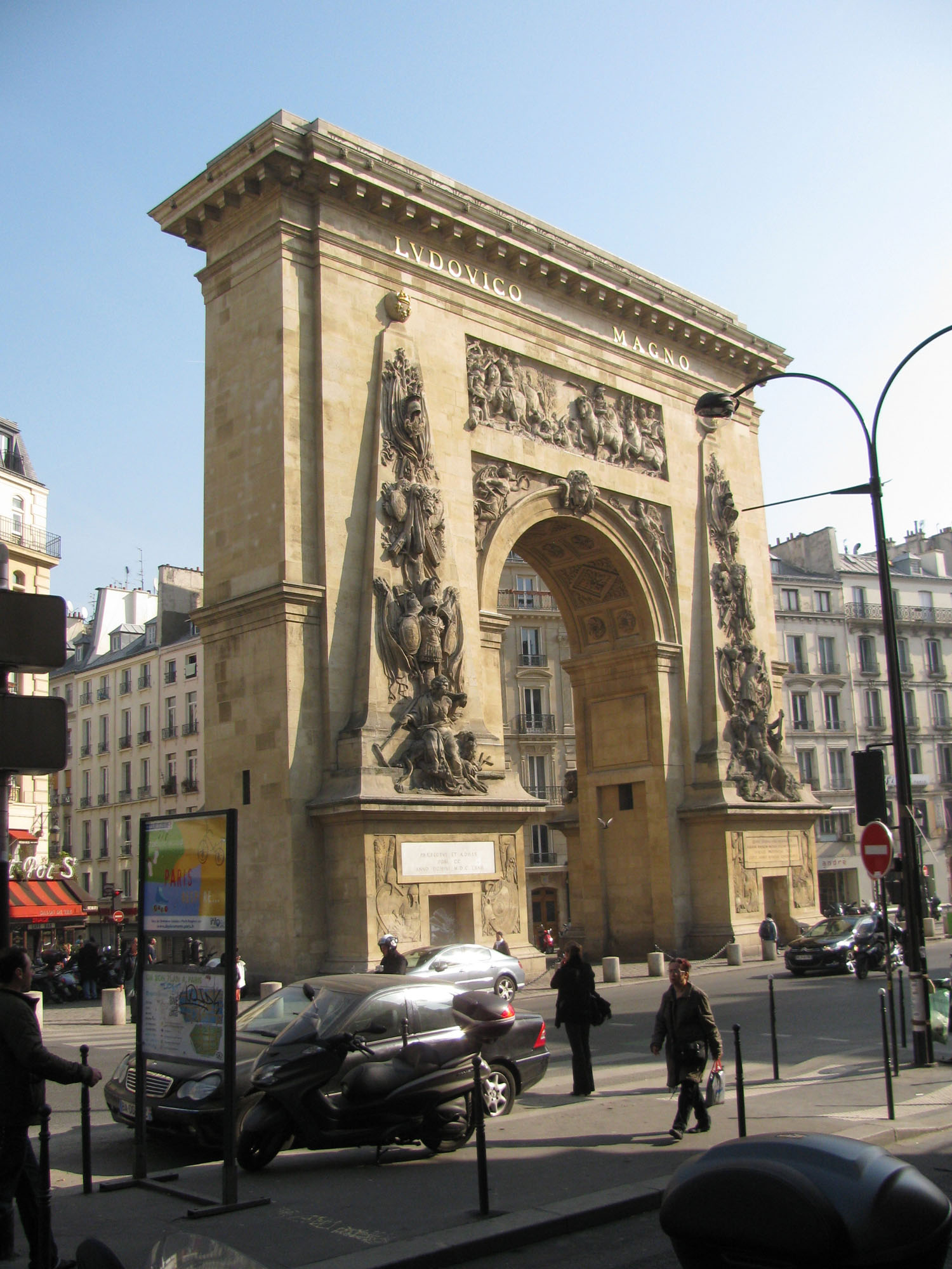 Paris: City Gate and Headless Saint | Around and About with Viv
