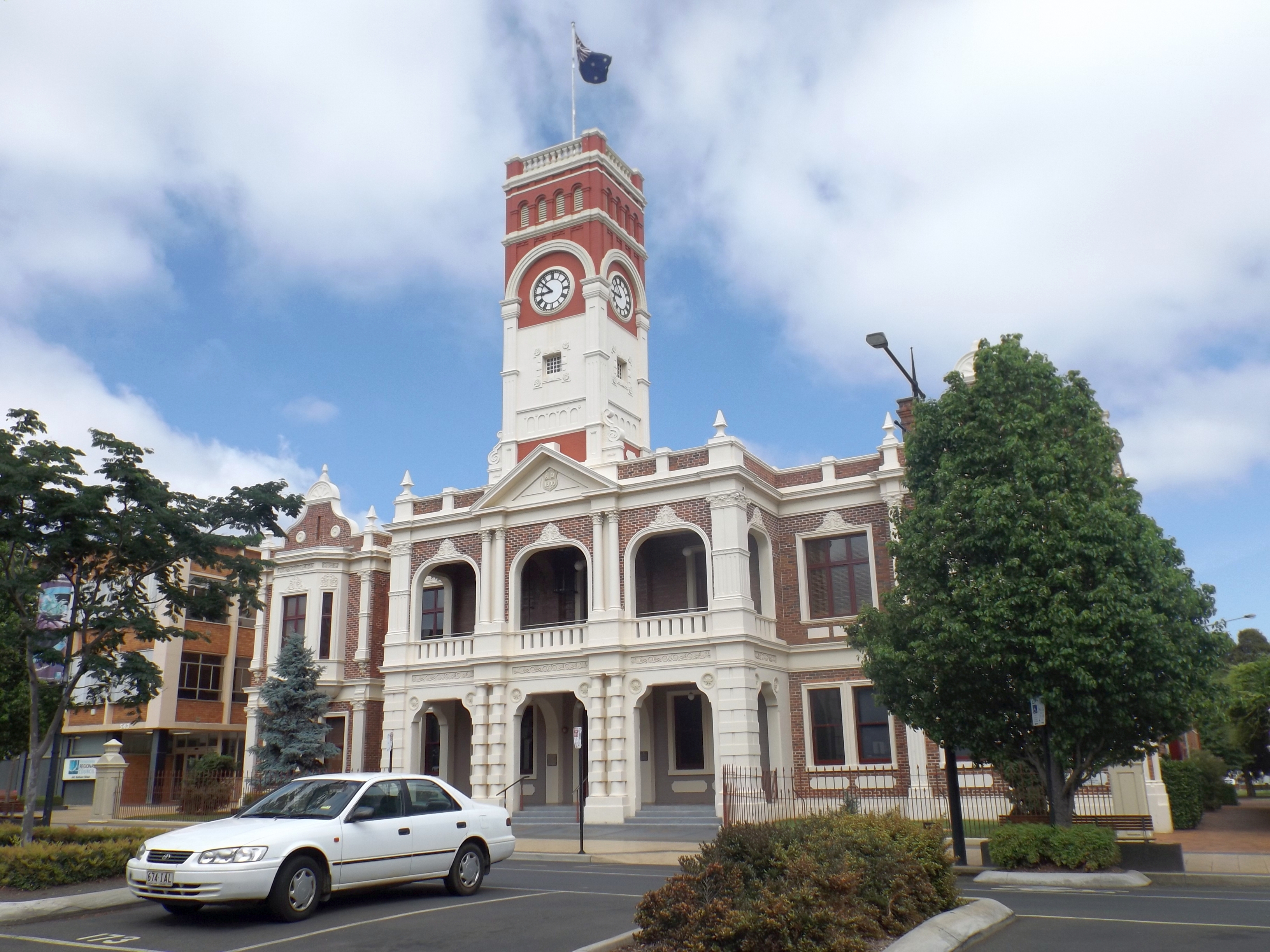 Toowoomba City Hall - Wikipedia