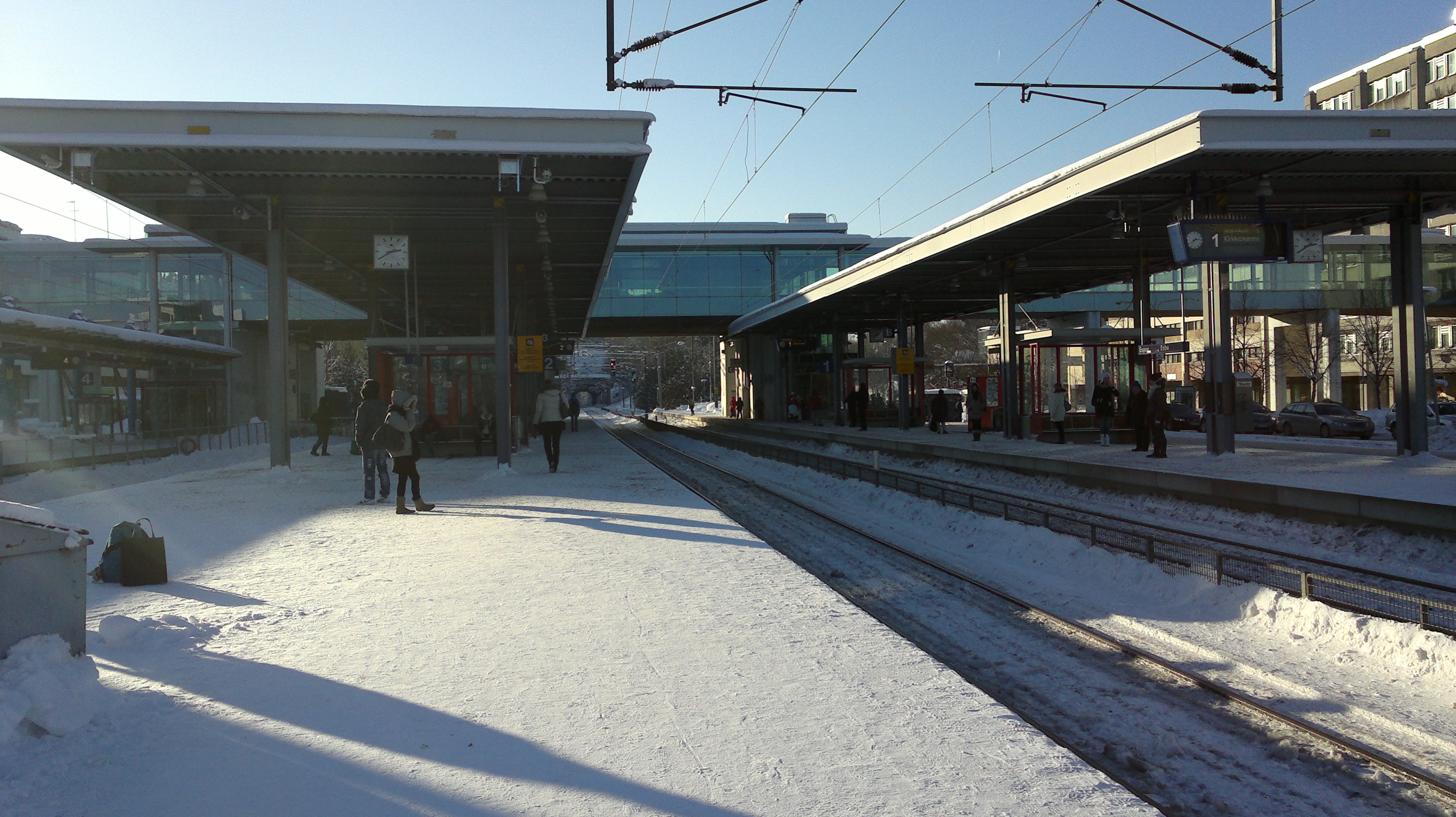 File:Espoo city train station.jpg - Wikimedia Commons