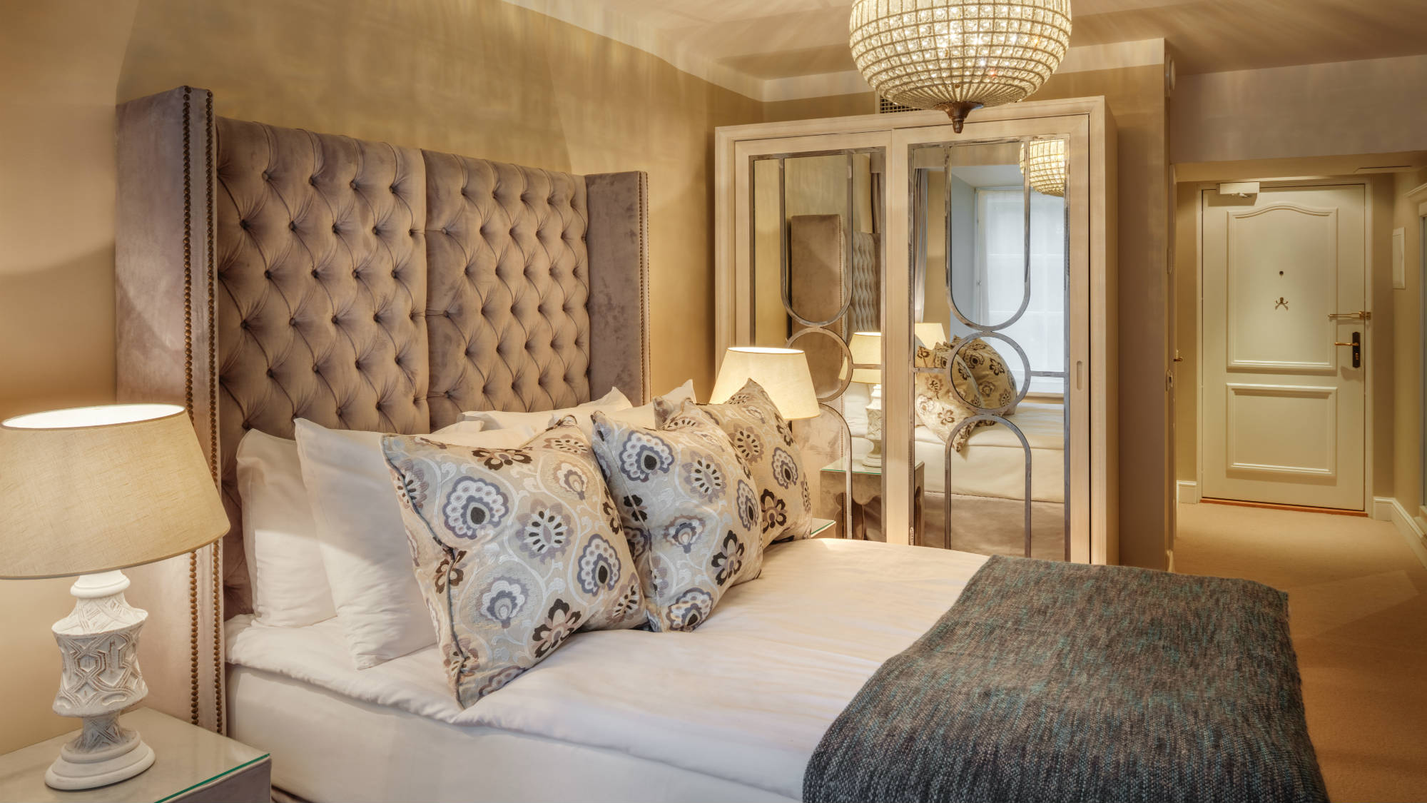 Double Room in luxury Schlössle Hotel | Classic Double Room | Tallinn