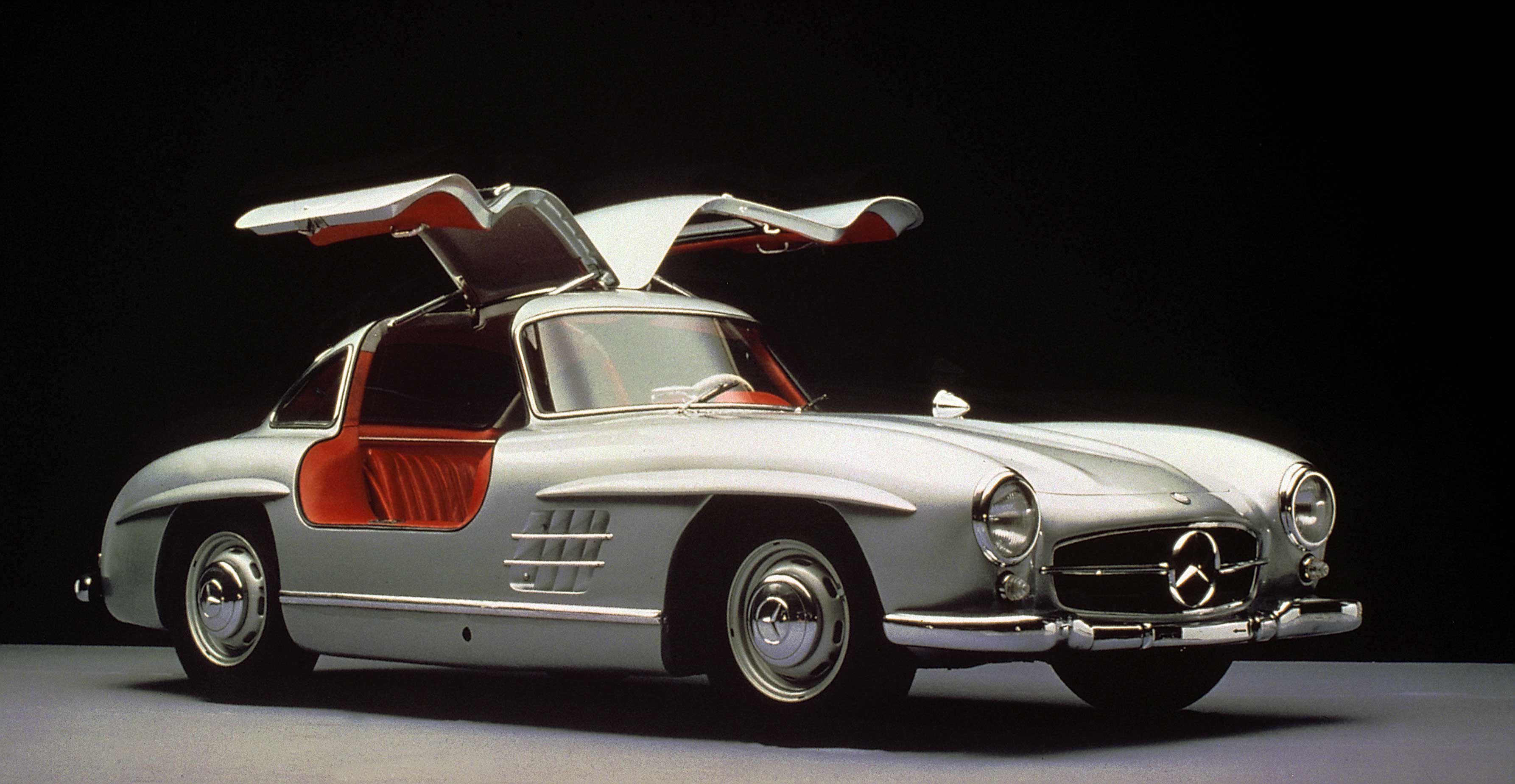 25 Best Classic Cars To Drive - Top Vintage Cars of All Time