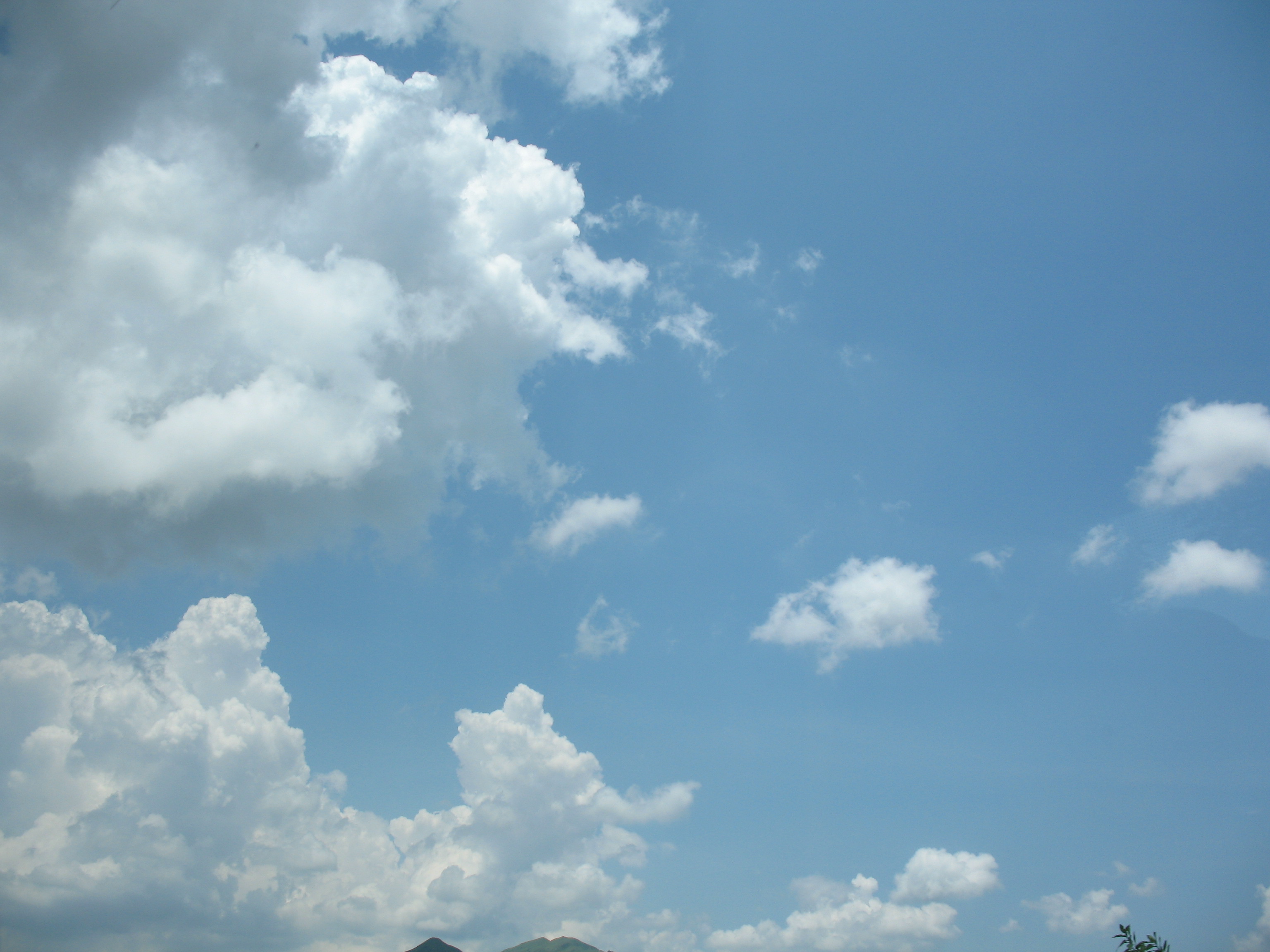 File:Clear sky.JPG - Wikimedia Commons