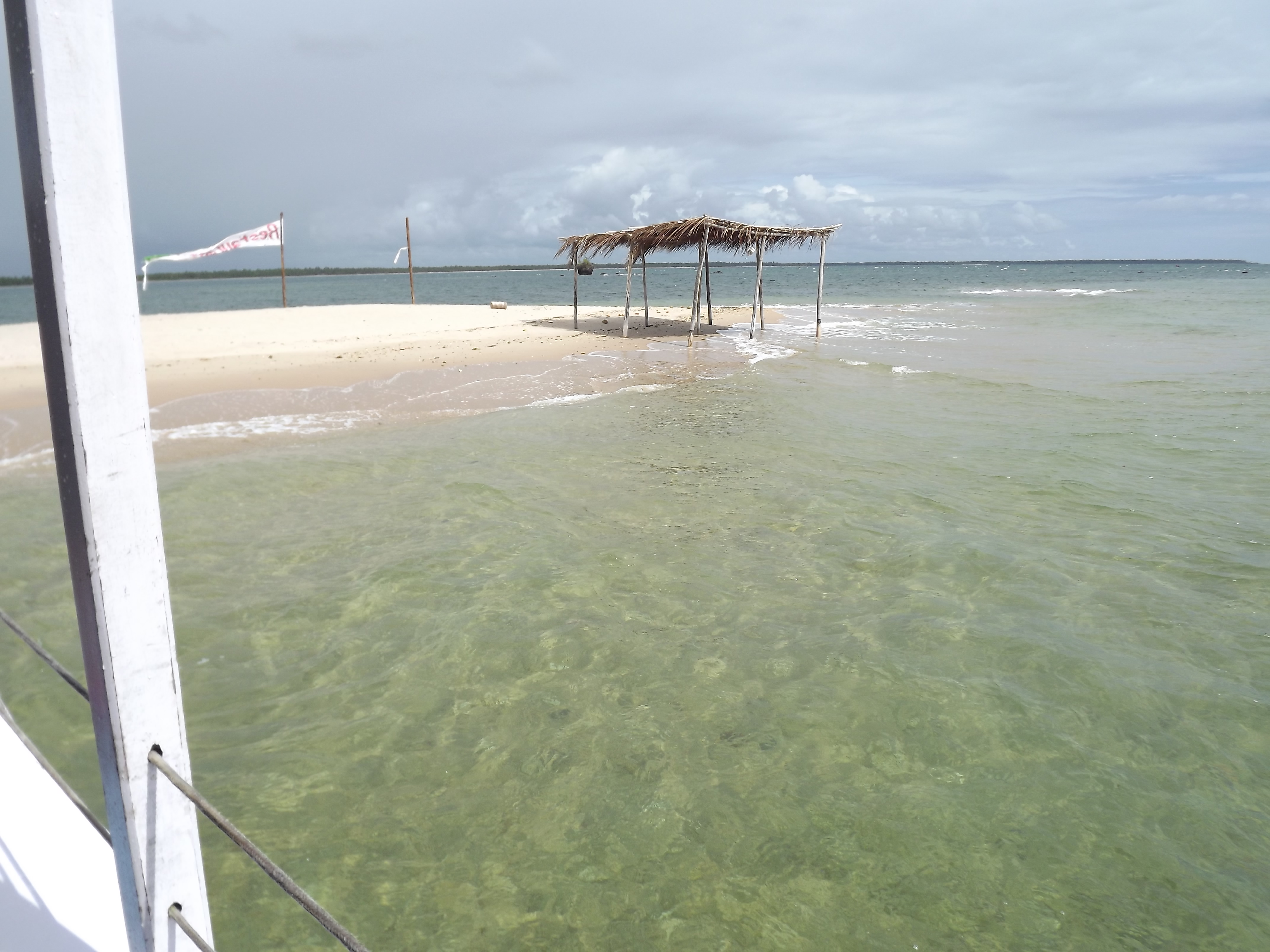 Clear water sand island photo