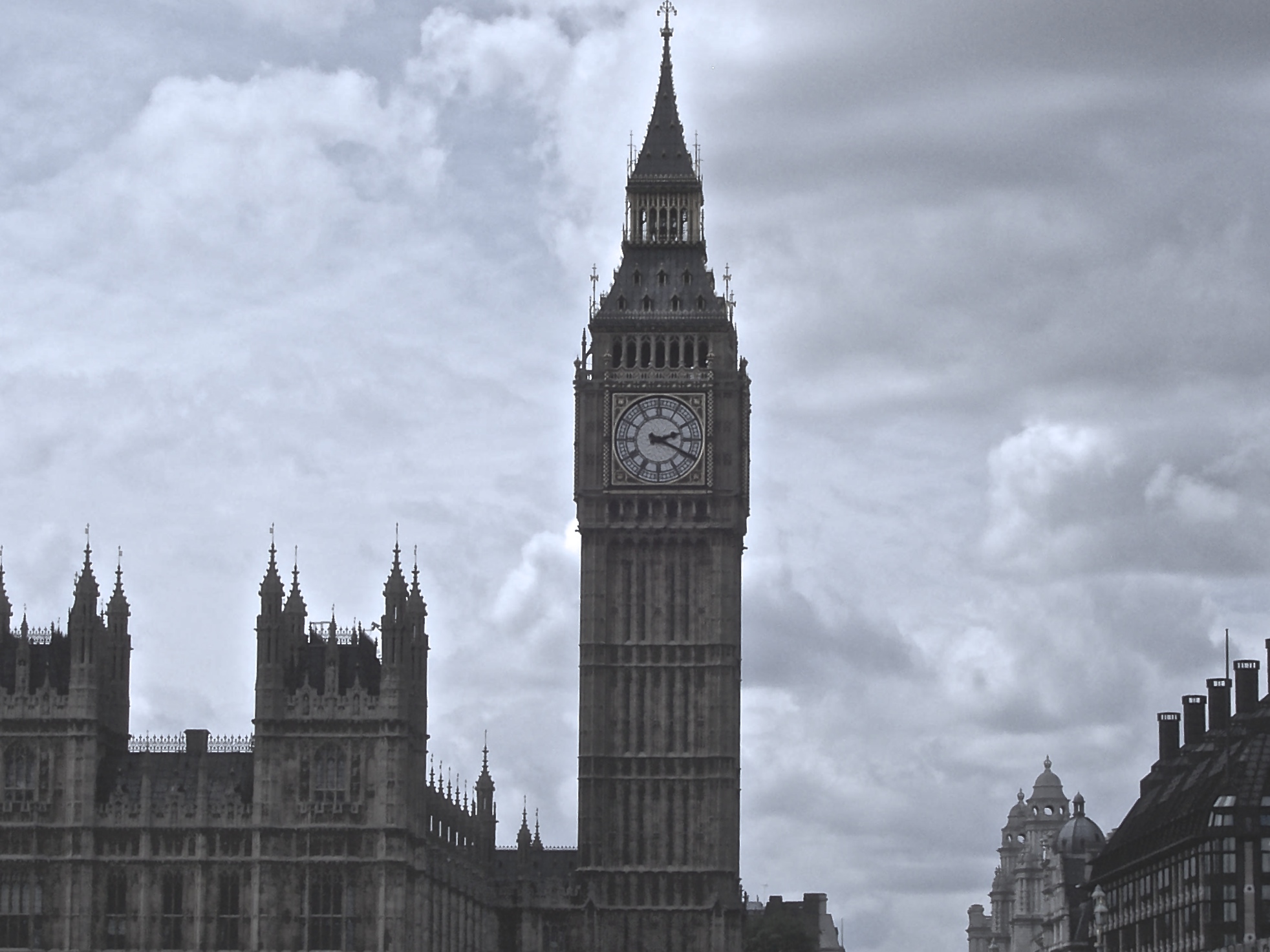 Free Stock Photo of London Clock Tower Against Gloomy Sky