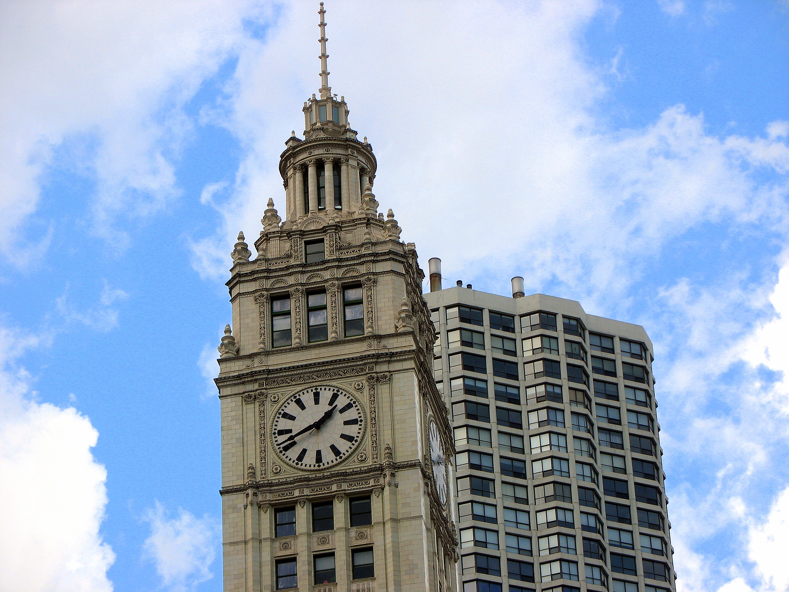 File:Wrigley Building Clocktower.JPG - Wikipedia