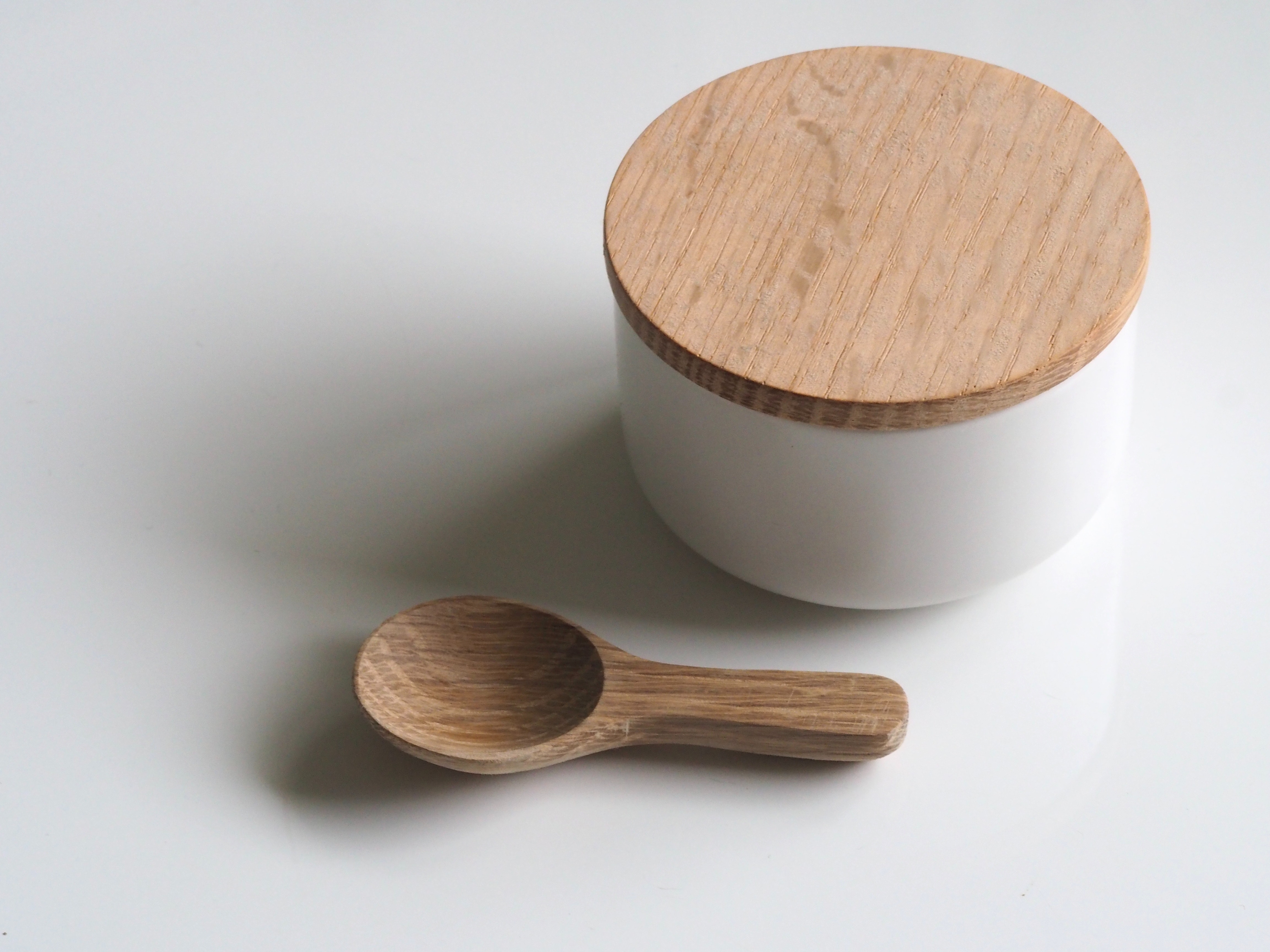 Close-up Photography of White and Brown Wooden Container and Spoon, Bowl, Clean, Container, Cooking, HQ Photo