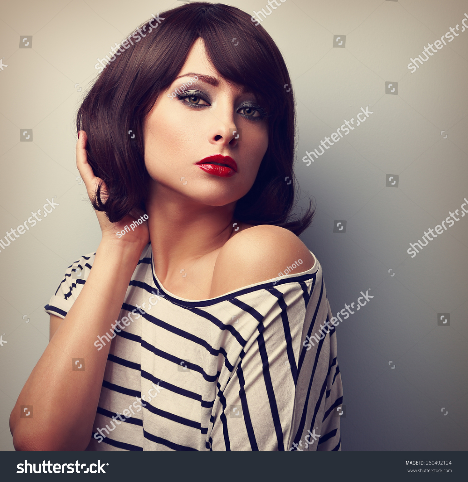 Beautiful Female Model Short Hair Style Stock Photo 280492124 ...