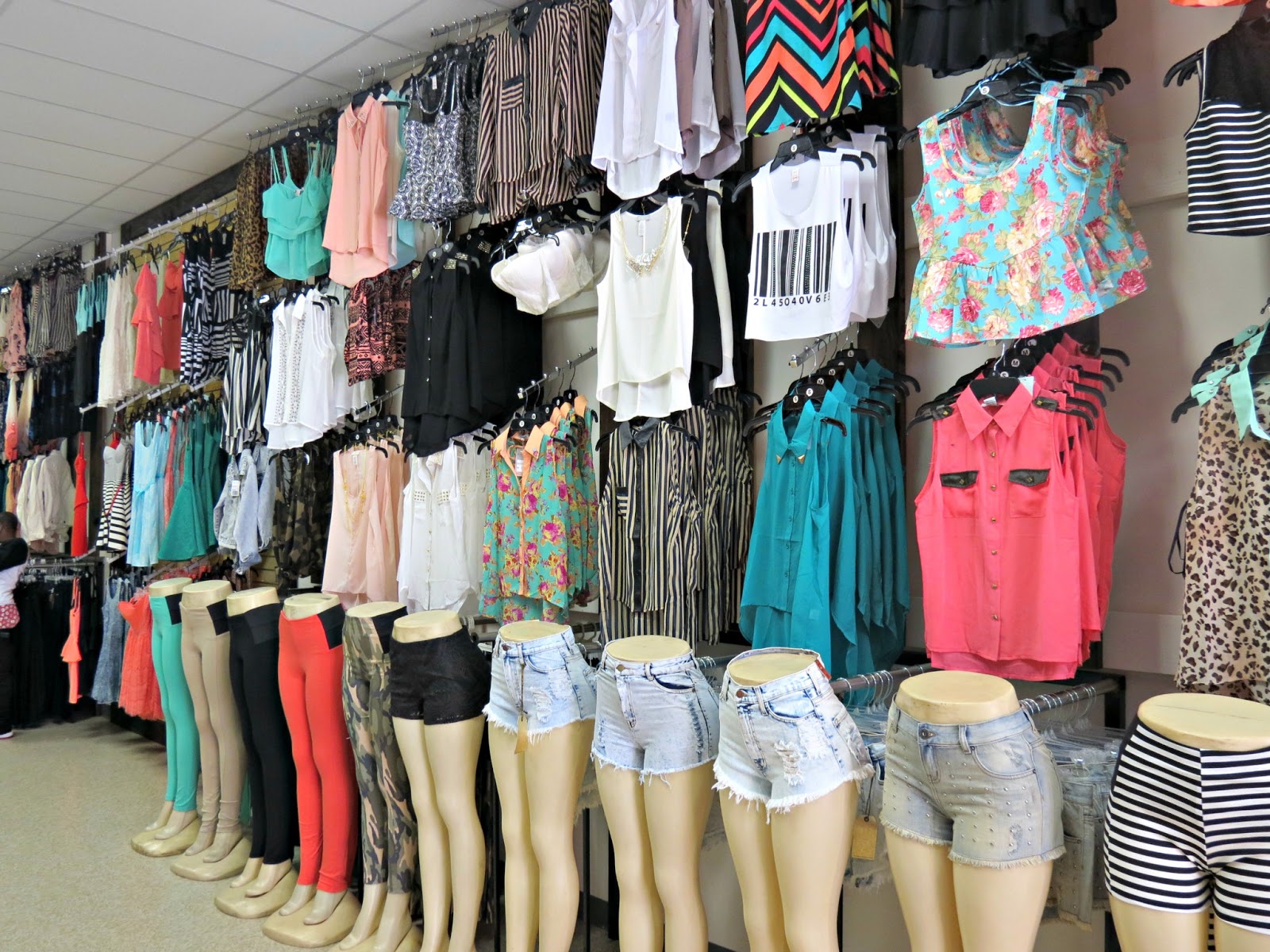 The Santee Alley: Women's Clothing Store Forever Fashion Opens in ...